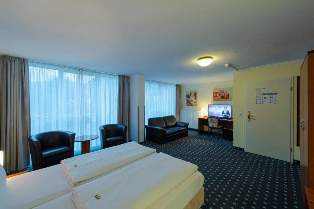 Bed in PANORAMA HOTEL in Neustadt an der Weinstraße