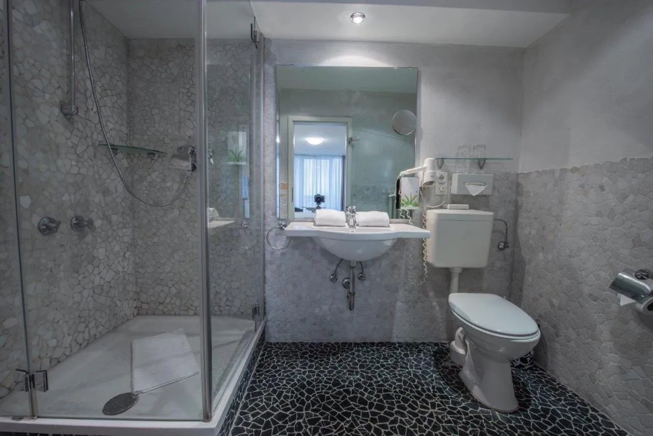 Bathroom in PANORAMA HOTEL in Neustadt an der Weinstraße