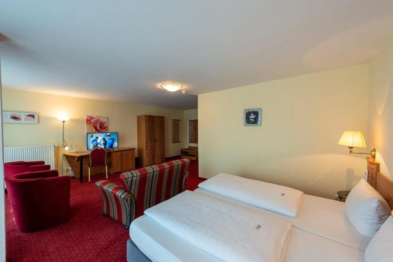 Bed in PANORAMA HOTEL in Neustadt an der Weinstraße