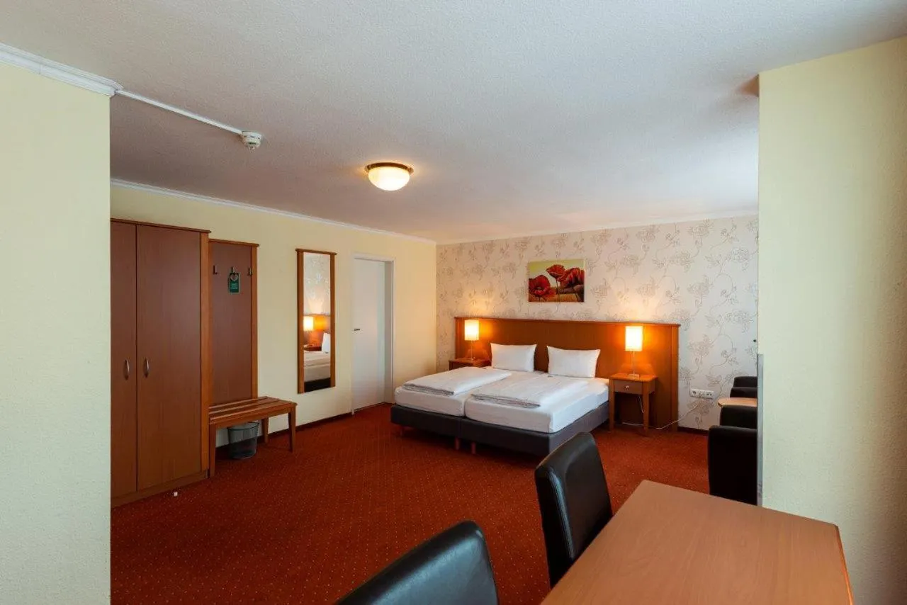 Bed in PANORAMA HOTEL in Neustadt an der Weinstraße