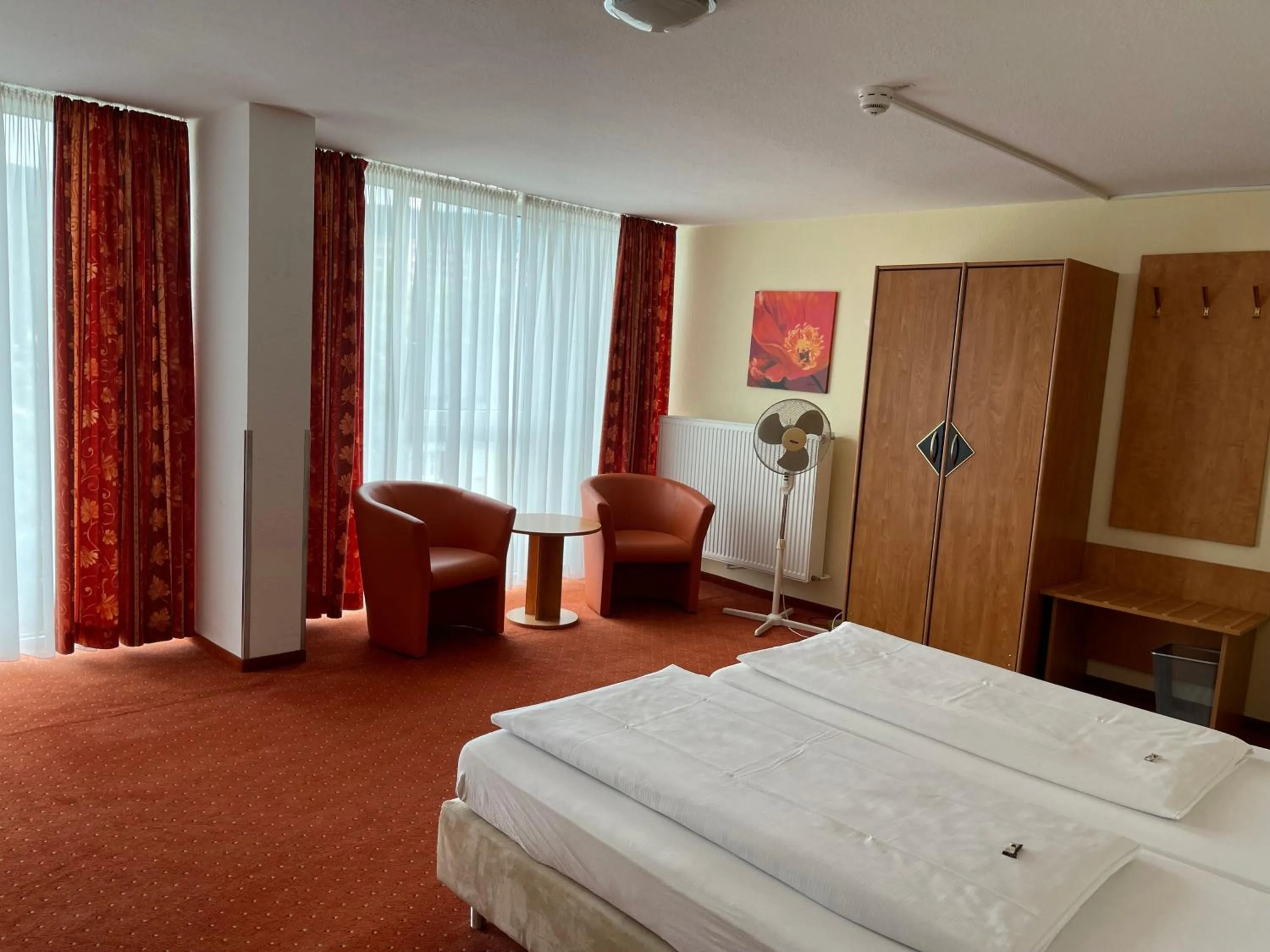 Bed in PANORAMA HOTEL in Neustadt an der Weinstraße