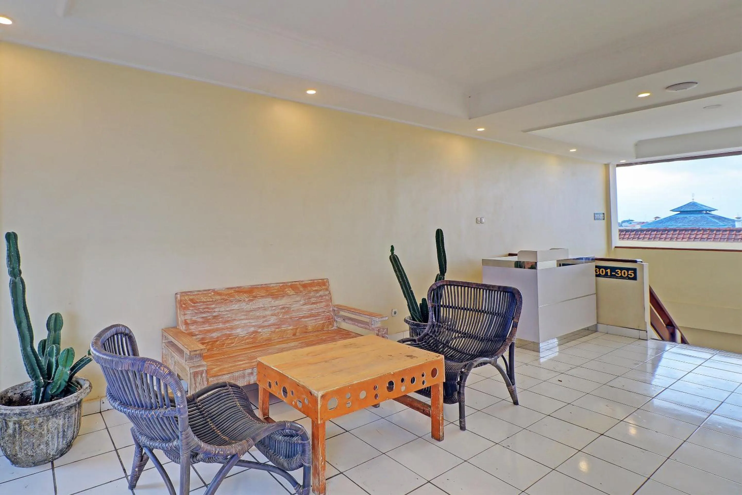 Lobby or reception in Guest House Simalem