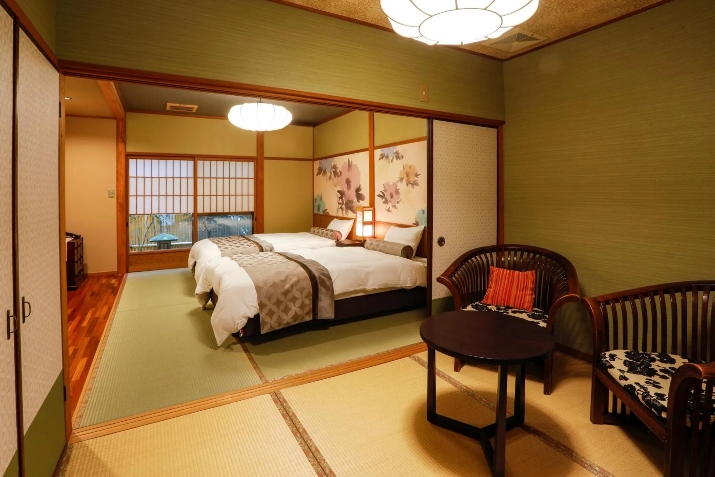 Photo of the whole room, Bed in Kinosaki Tenboen