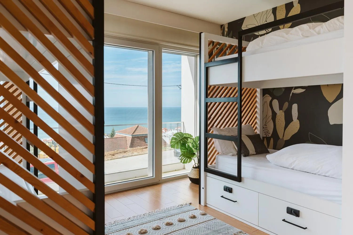 Bed in 6-Bed Female Dormitory Room in The Salty Surf & Yoga
