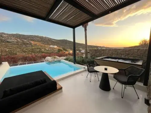 King Suite with Private Infinity Pool & Hot Tub in Ftelia Black Villas King Suite with Private Infinity Pool & Hot Tub in Ftelia Black Villas
