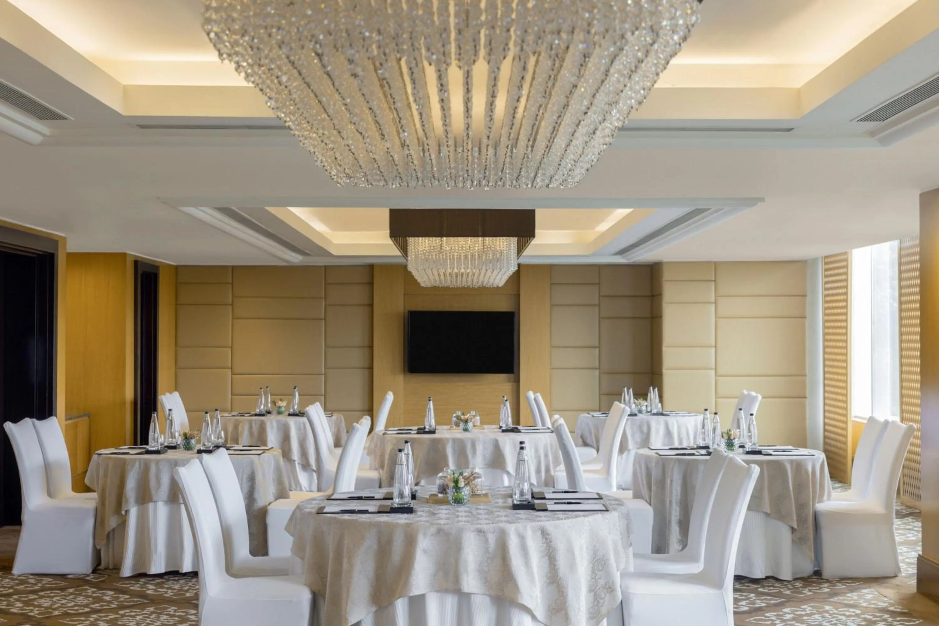 Meeting/conference room in The Ritz-Carlton, Bangalore