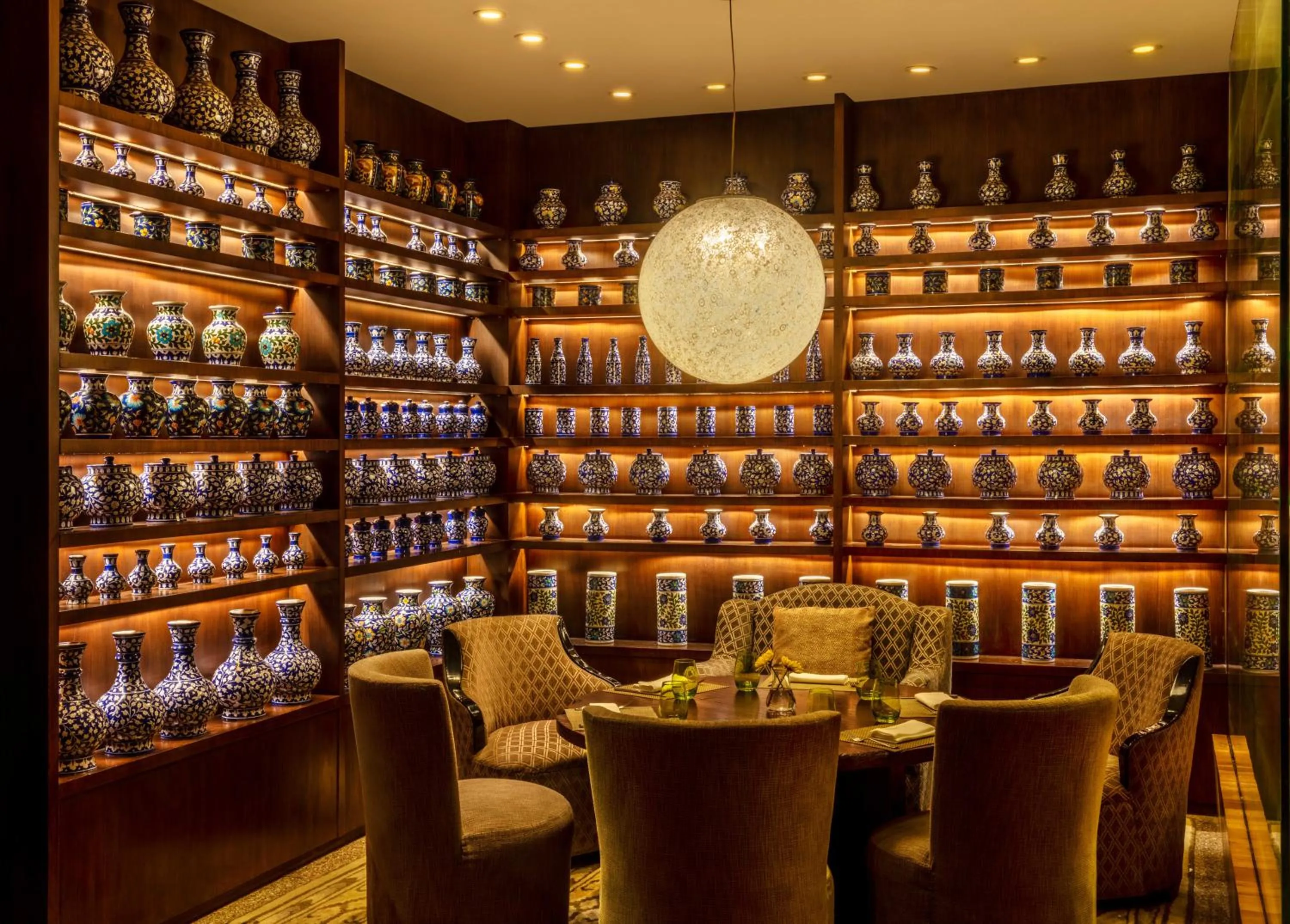 Restaurant/places to eat in The Ritz-Carlton, Bangalore