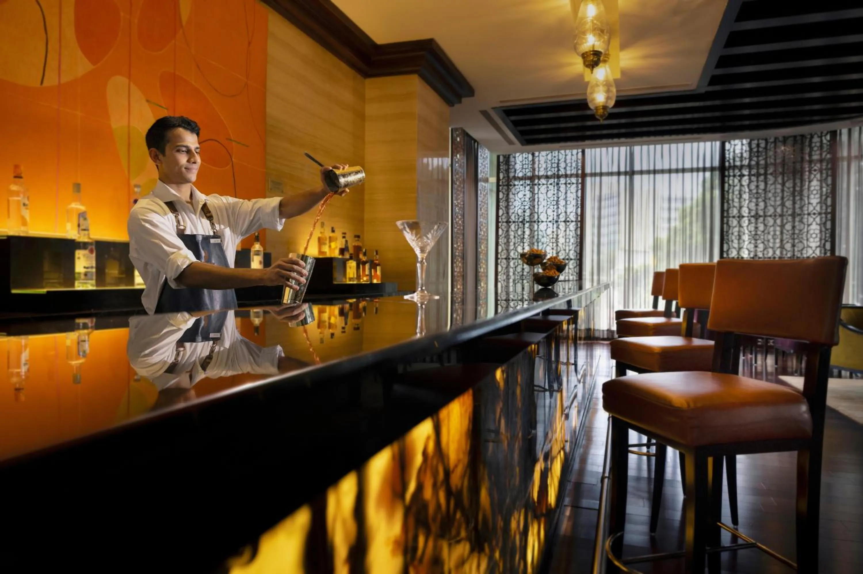 Lounge or bar in The Ritz-Carlton, Bangalore