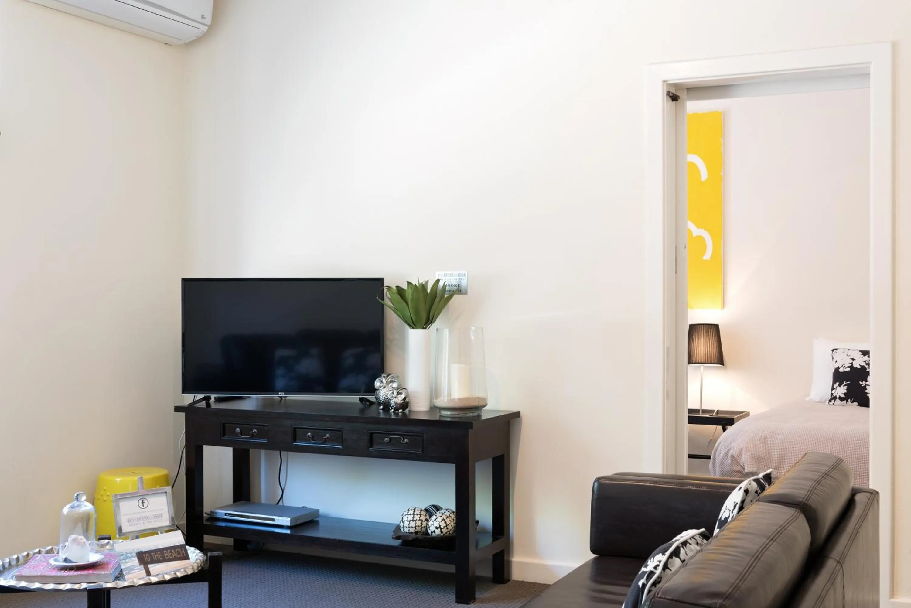 Seating area, TV/Entertainment Center in Arabella on West