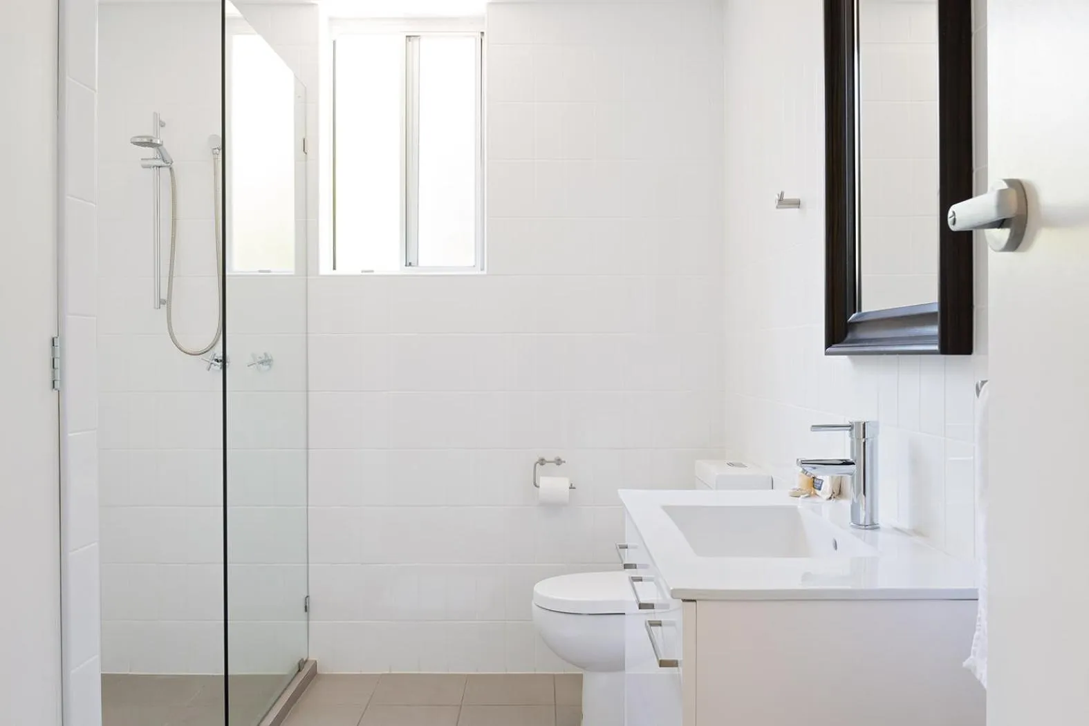 Shower, Bathroom in Arabella on West