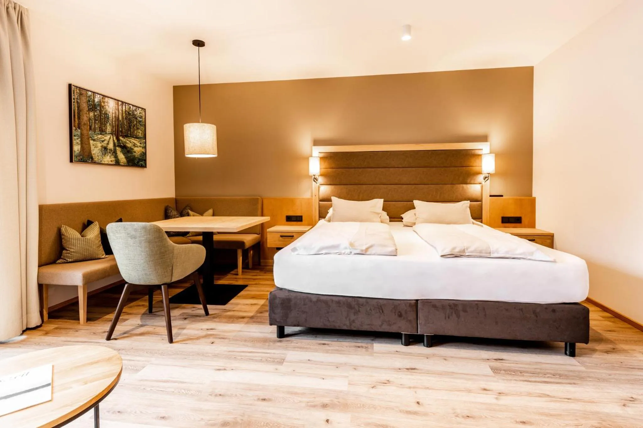 Bedroom, Bed in Das Bayrischzell Familotel Oberbayern