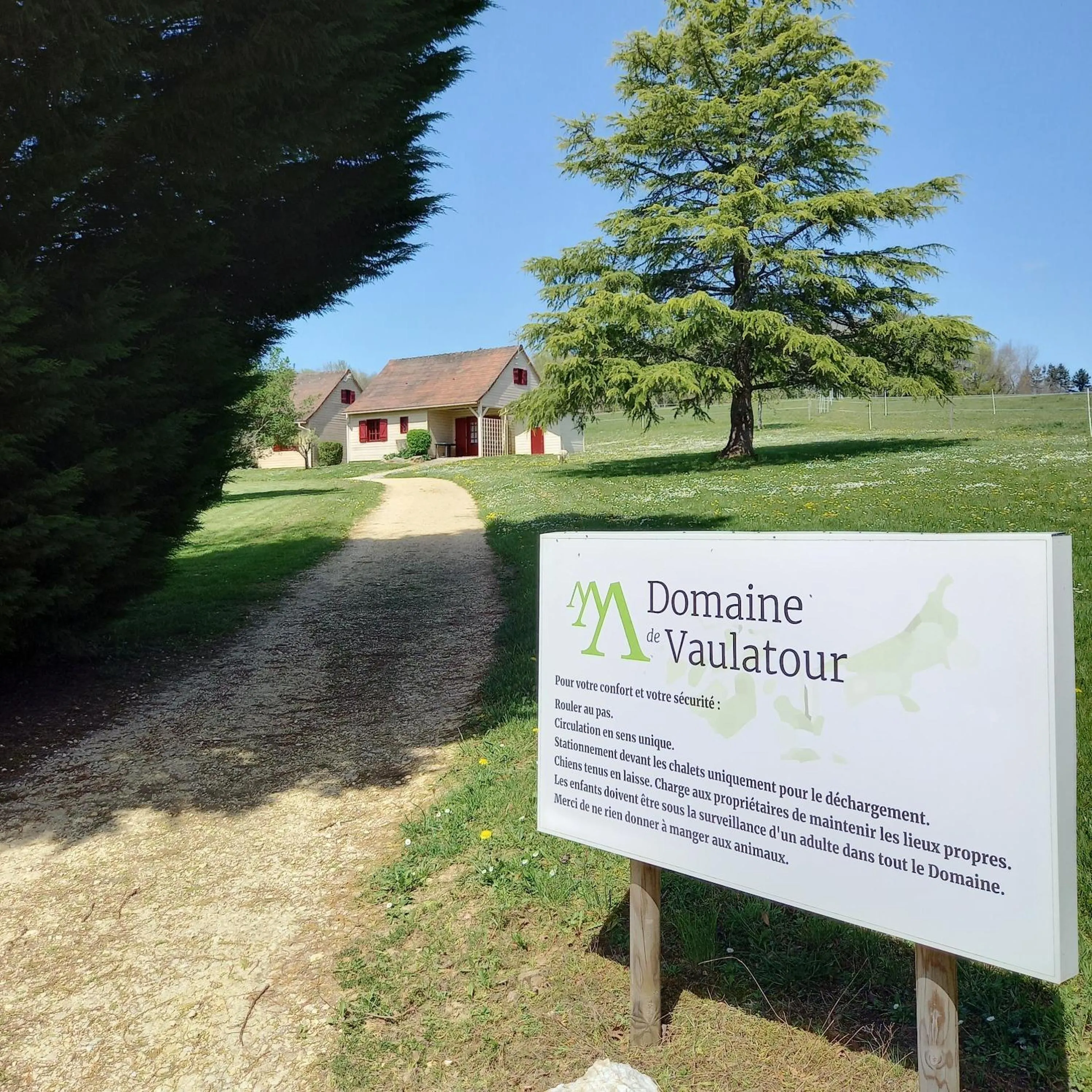 Facade/entrance in Domaine de Vaulatour.