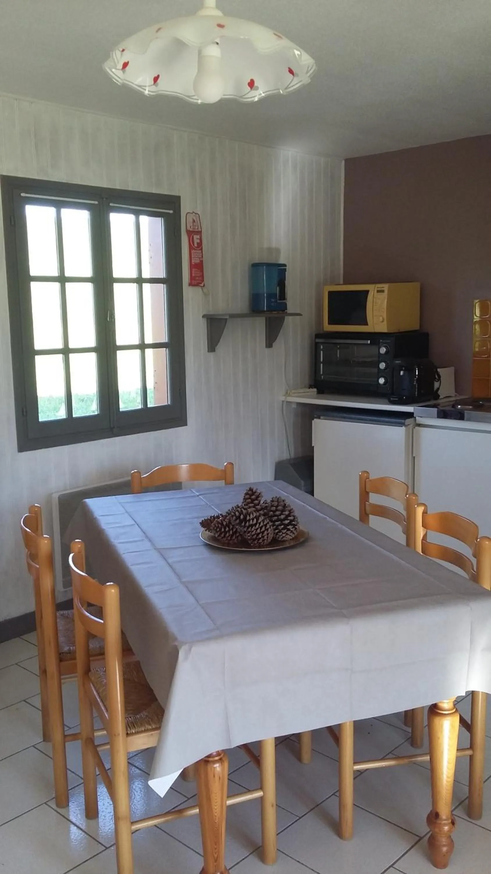 Dining area in Domaine de Vaulatour.