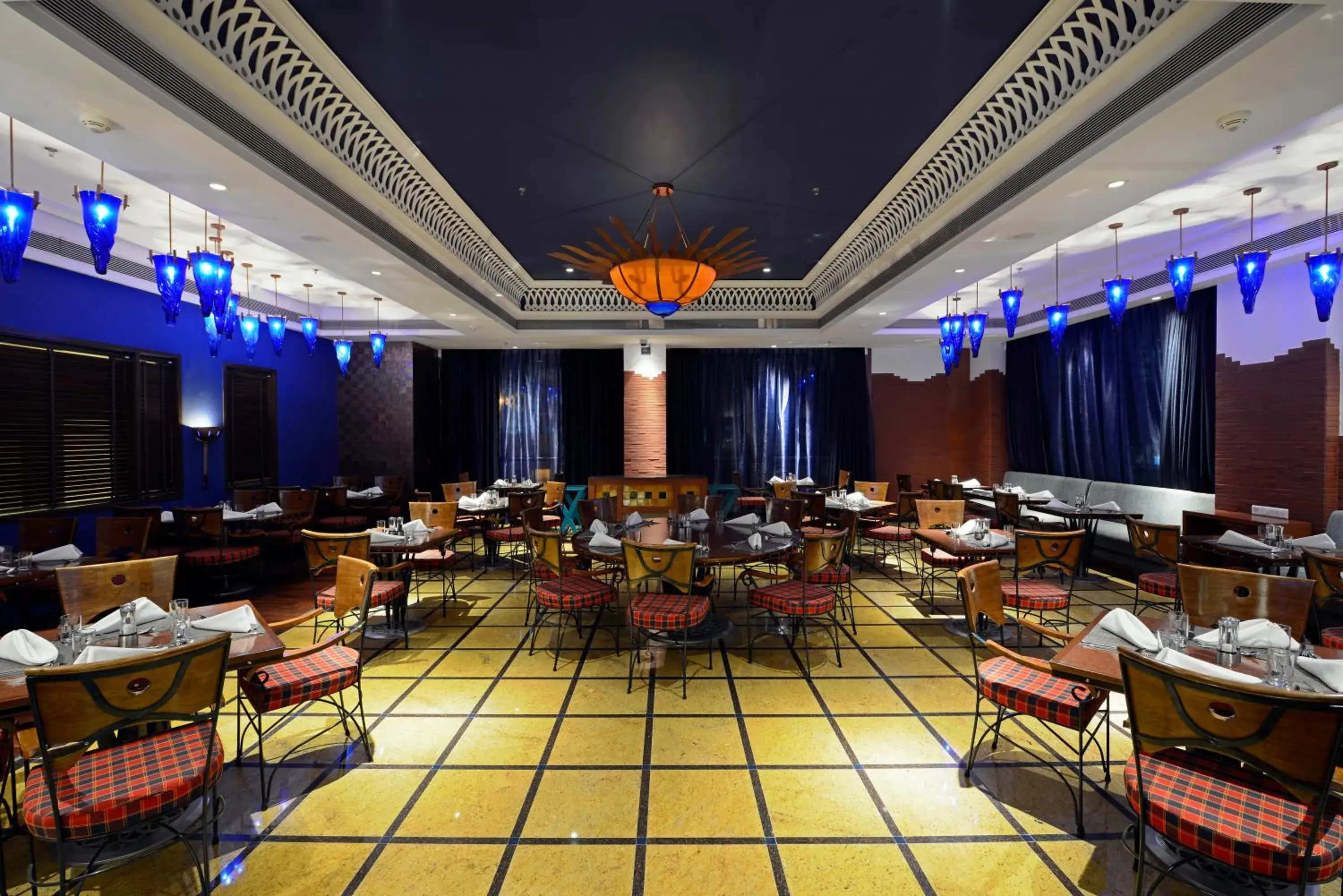 Restaurant/places to eat in Radisson Blu Hotel Ahmedabad Restaurant/places to eat in Radisson Blu Hotel Ahmedabad