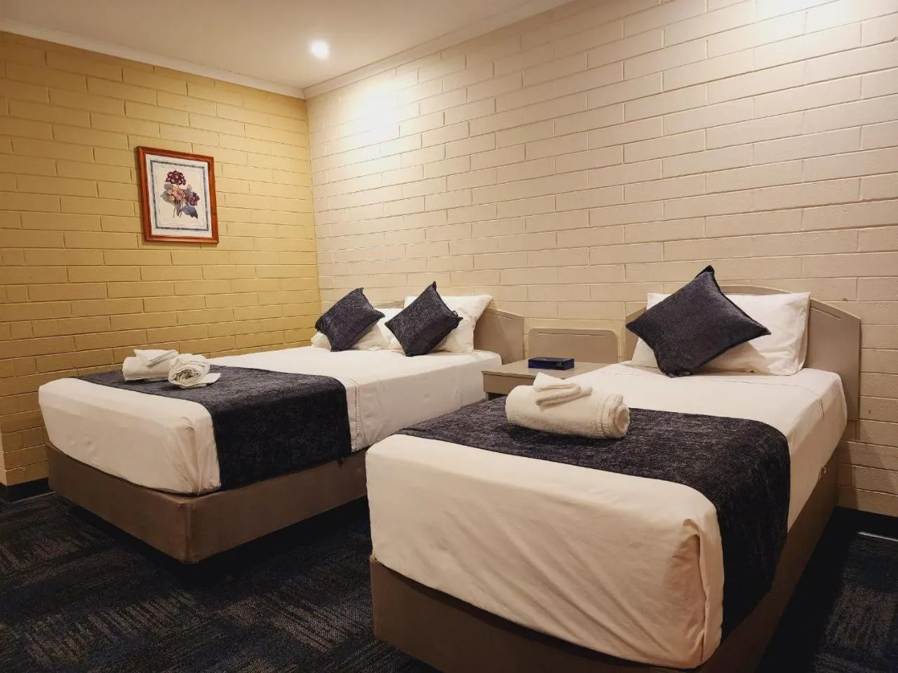 Bed in Katherine Motel