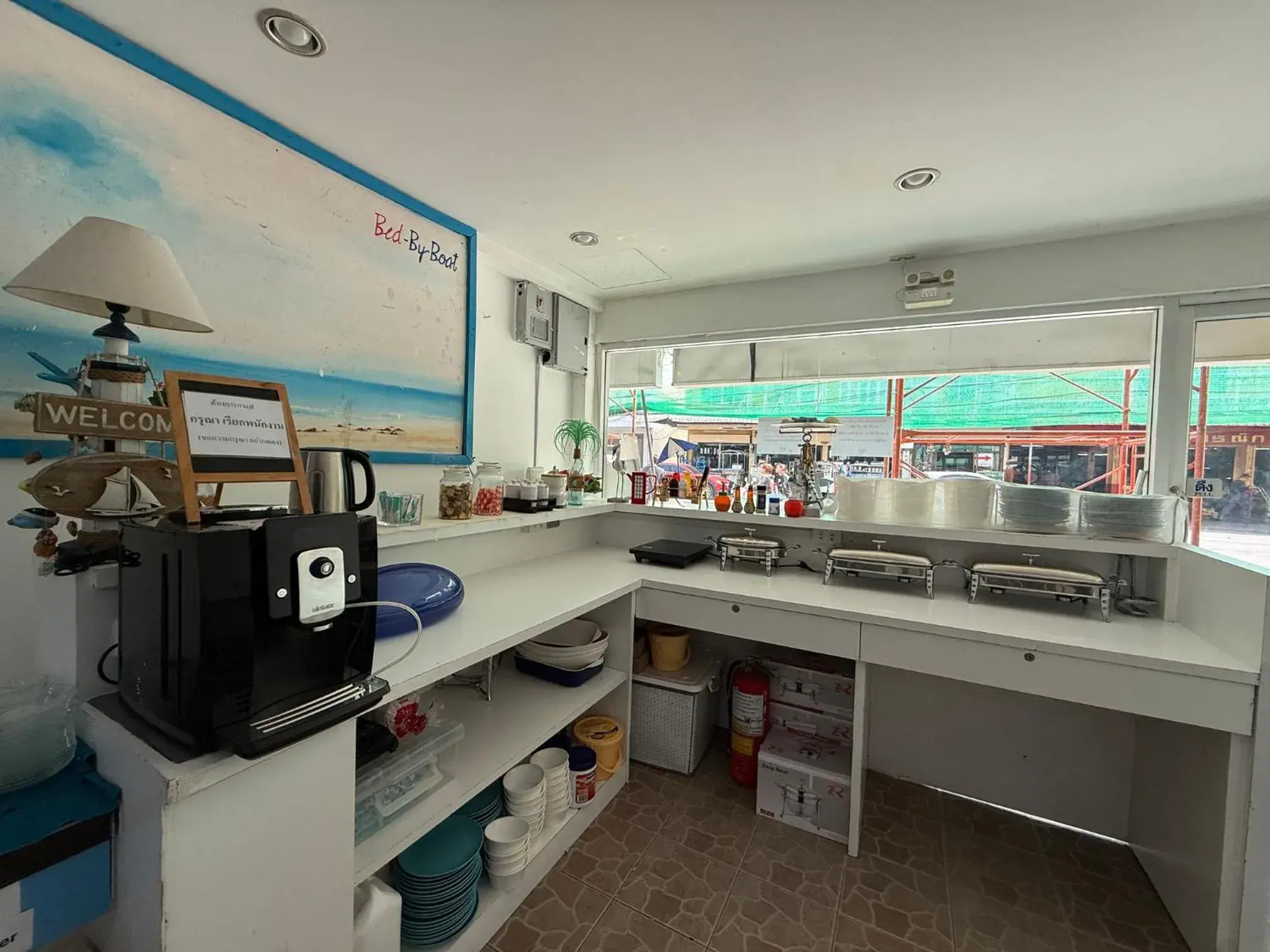 Breakfast in Bed By Boat @Nonthaburi Pier Breakfast in Bed By Boat @Nonthaburi Pier