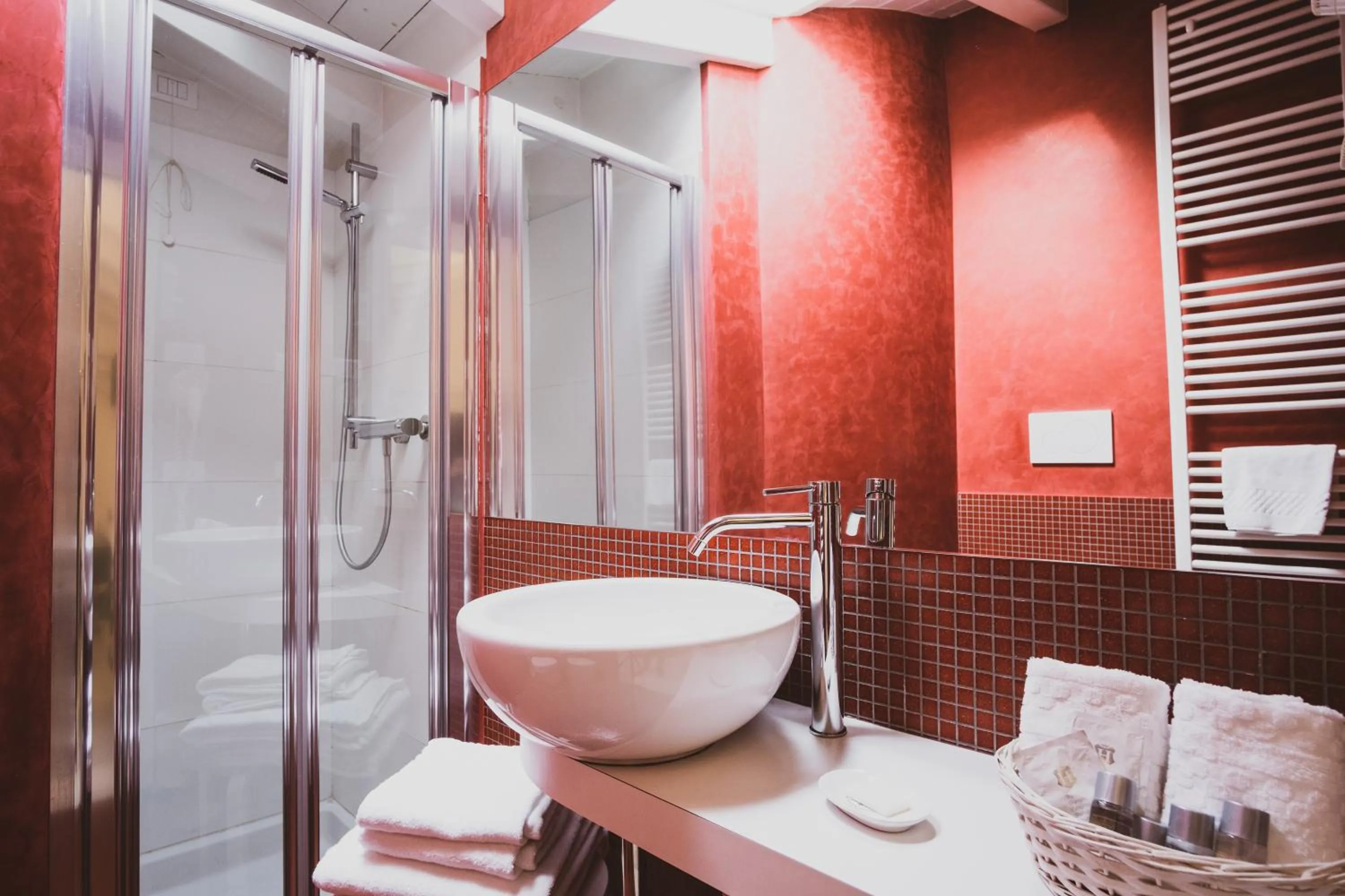Bathroom in Casa Fola - City Centre Rooms