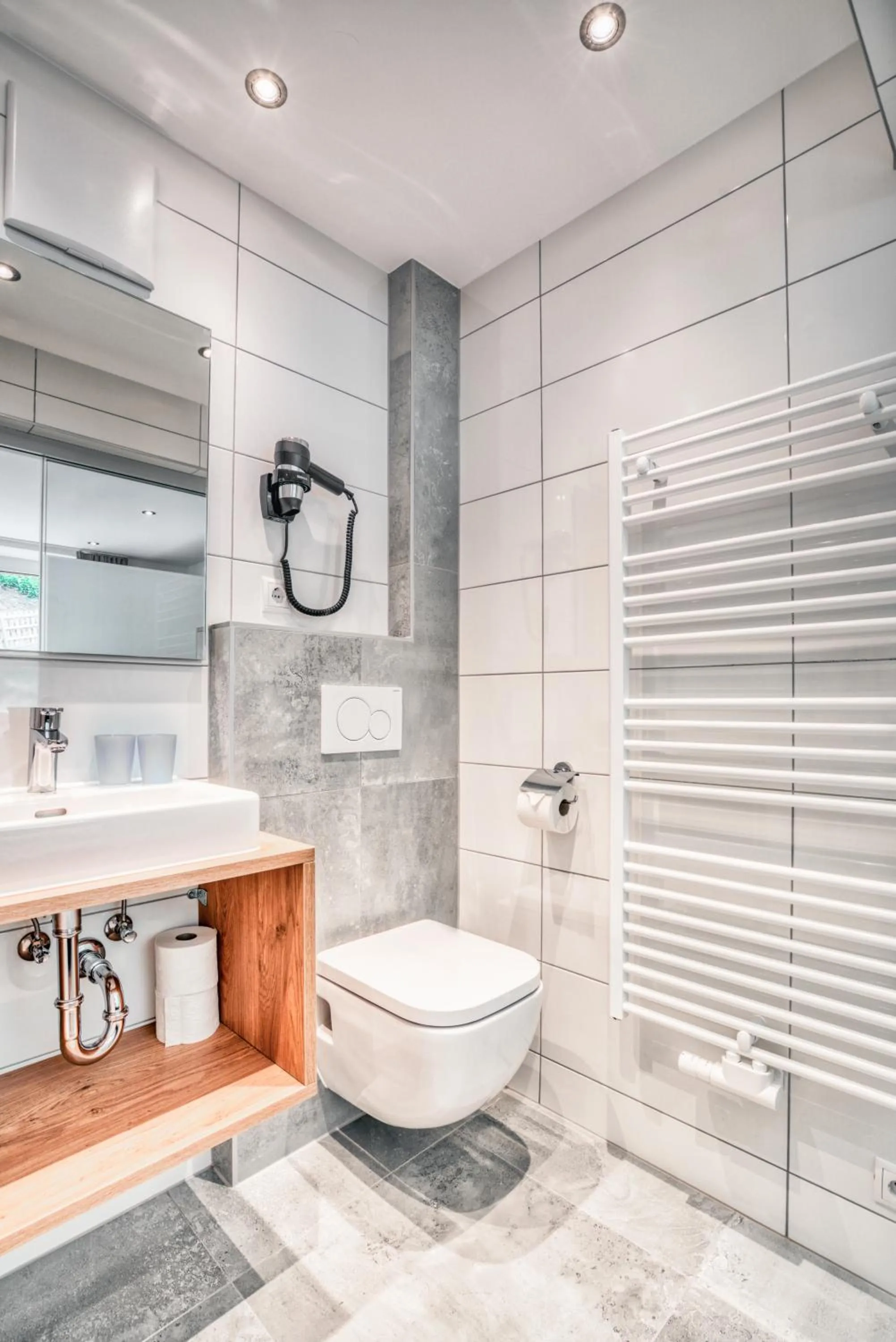 Bathroom in Apart Gstrein - including Silvretta Premium Summercard