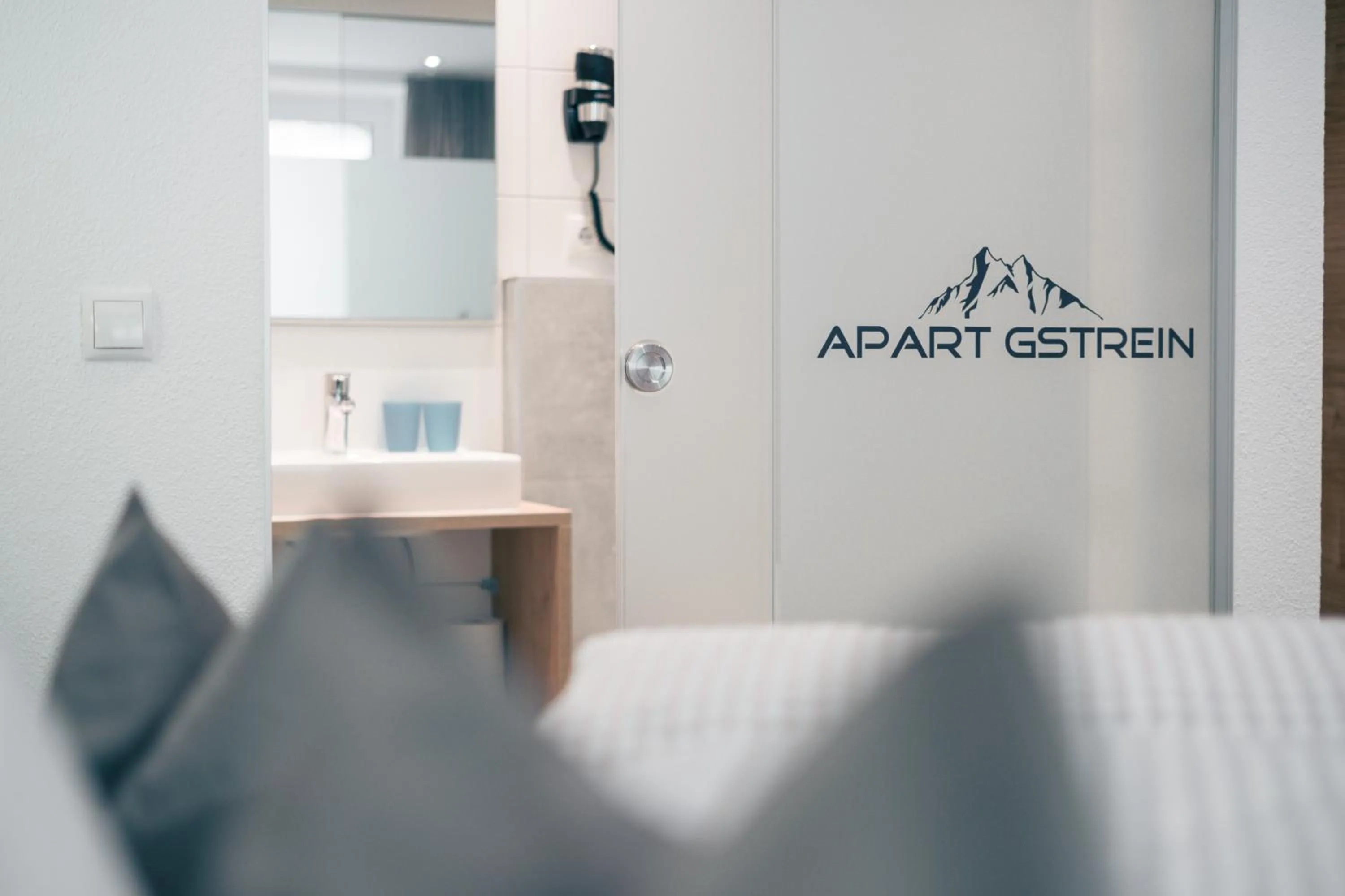 Property logo or sign, Bed in Apart Gstrein - including Silvretta Premium Summercard