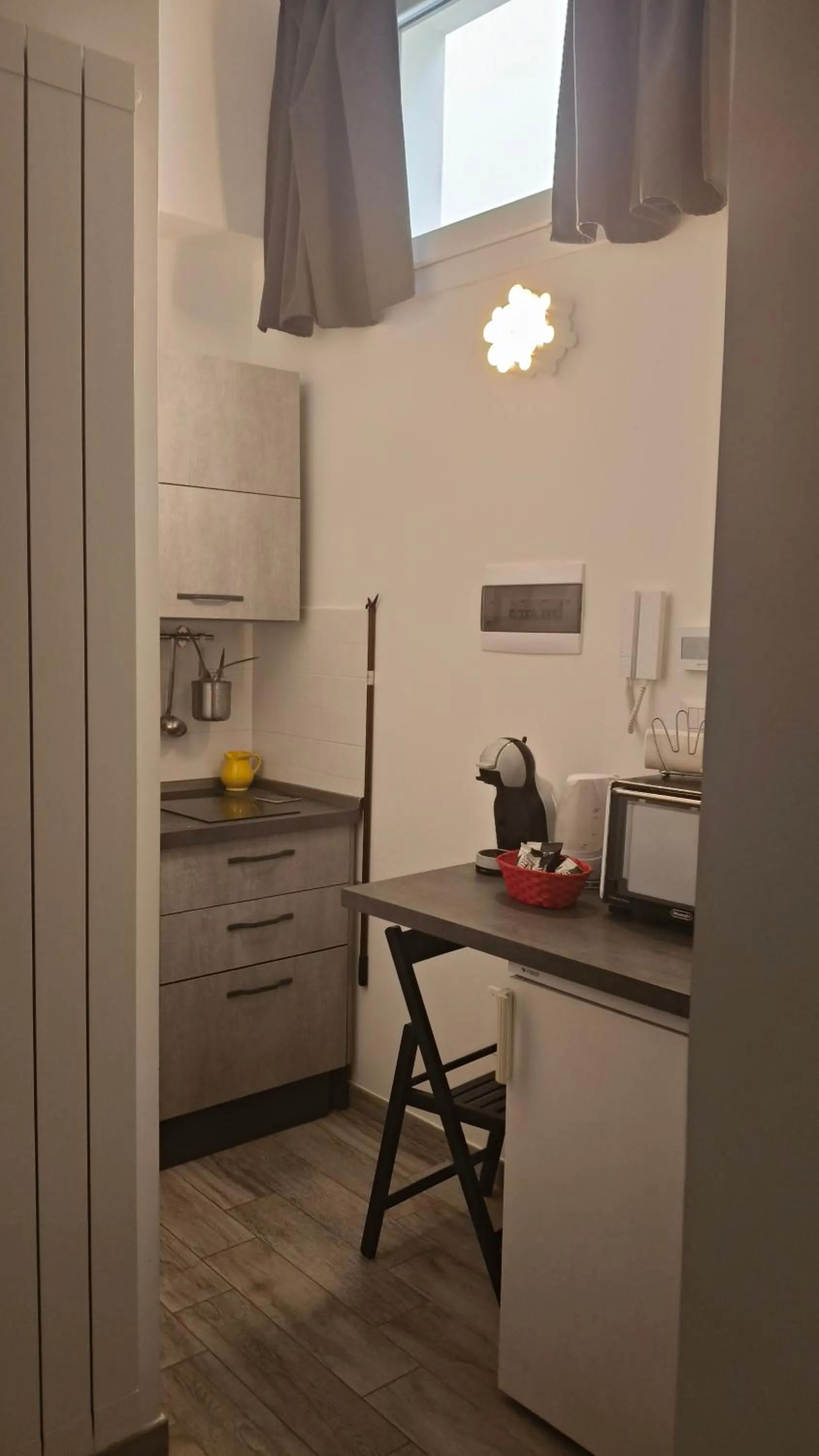 Kitchen or kitchenette in TRANI LA GRAZIA b&b