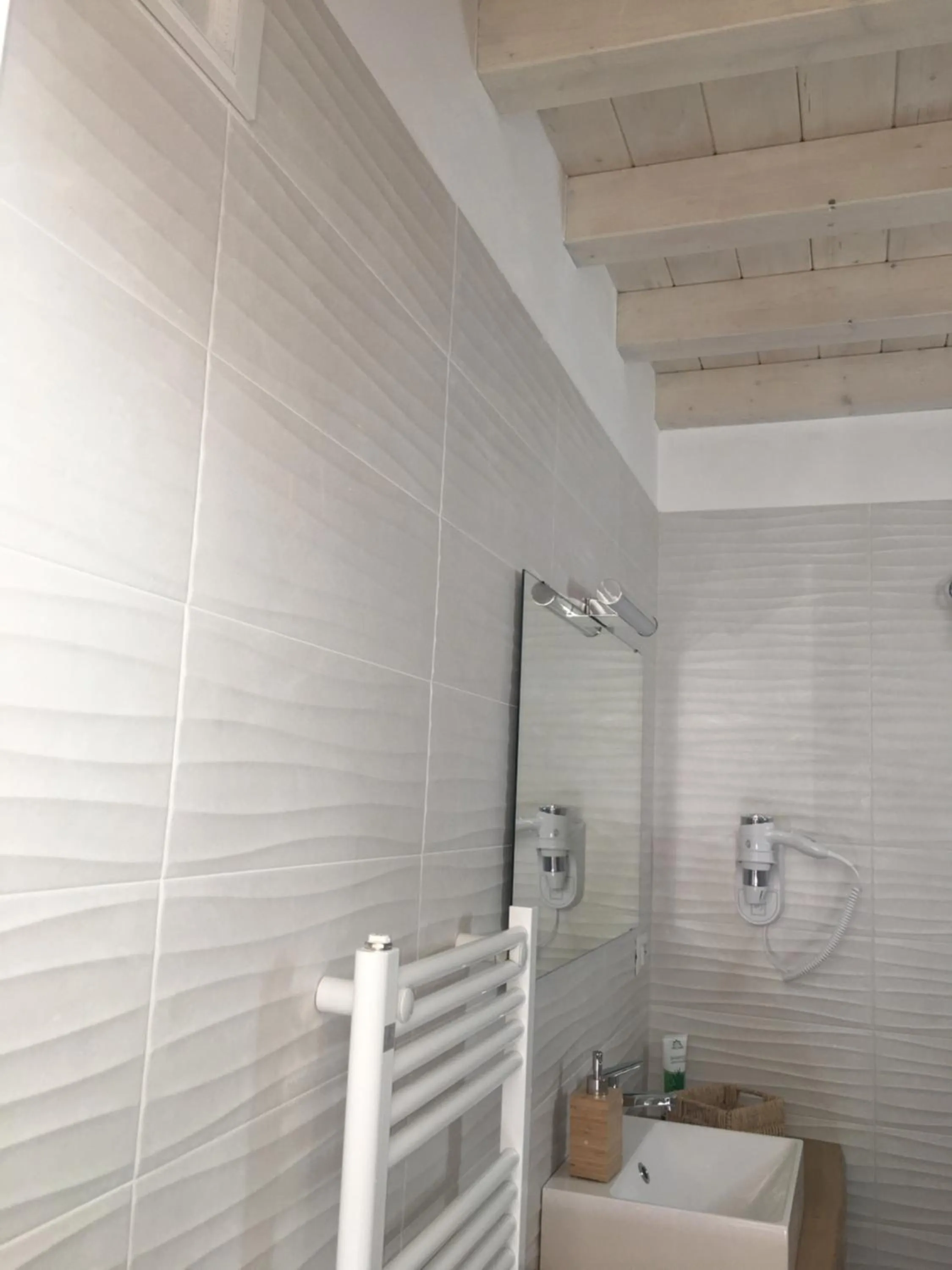 Bathroom in TRANI LA GRAZIA b&b