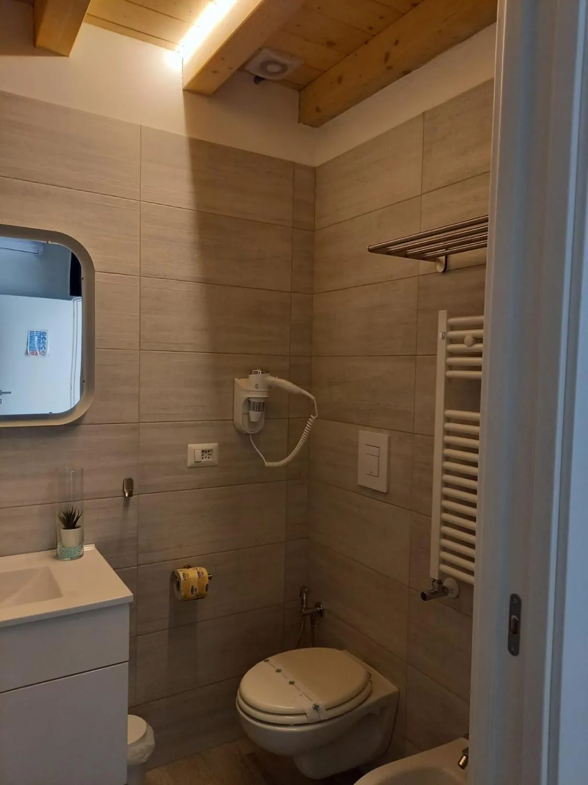 Bathroom in TRANI LA GRAZIA b&b