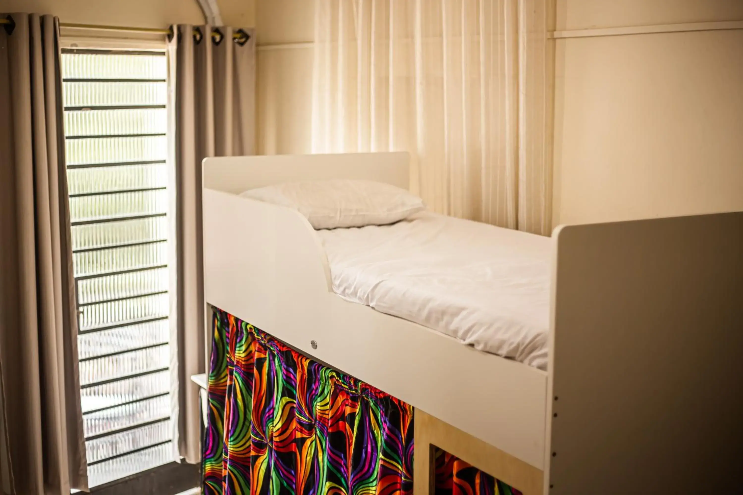 Bunk Bed in Male Dormitory Room in Hostel Liberdade Bunk Bed in Male Dormitory Room in Hostel Liberdade