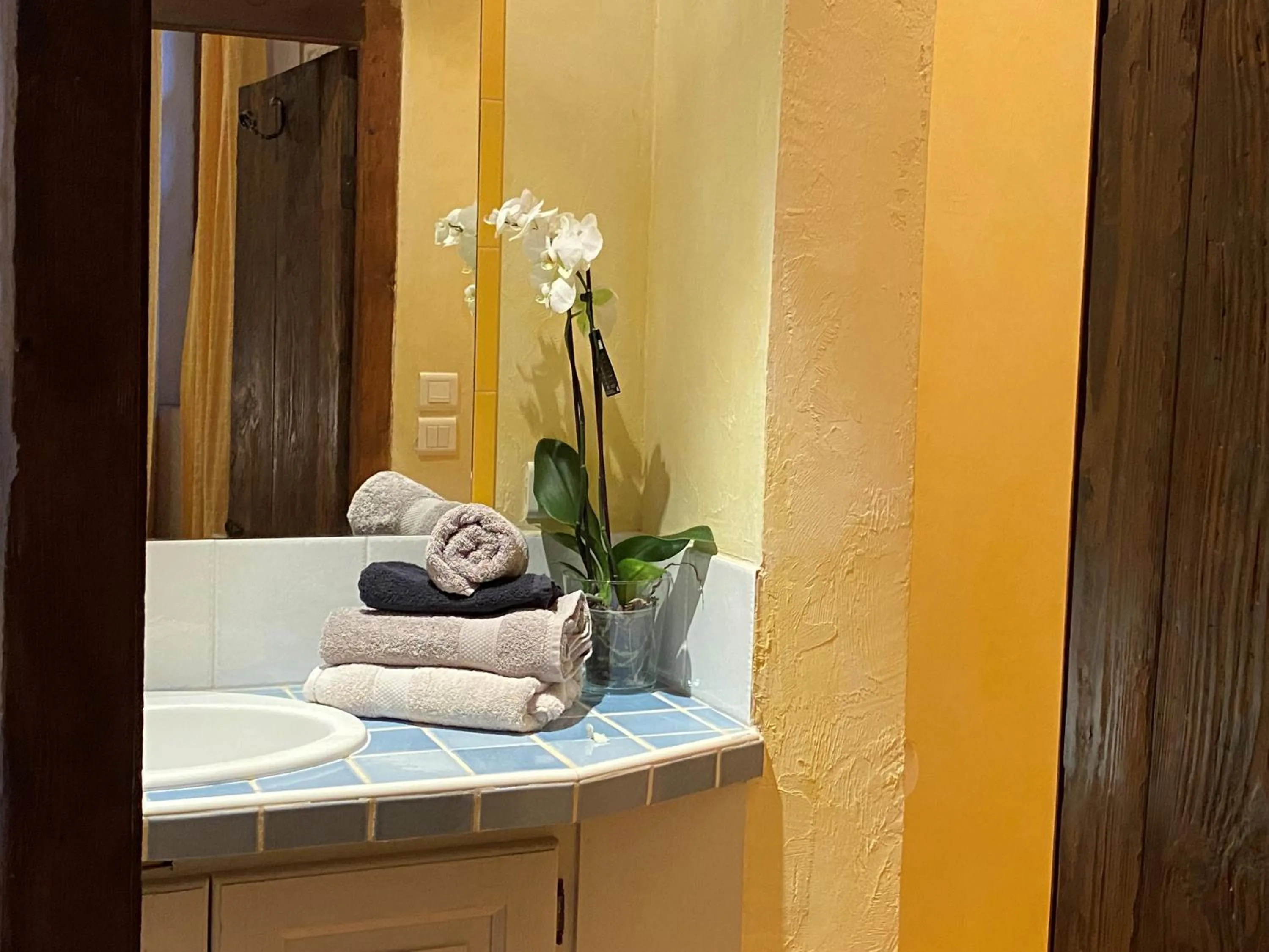 Bedroom in La Vieille Demeure