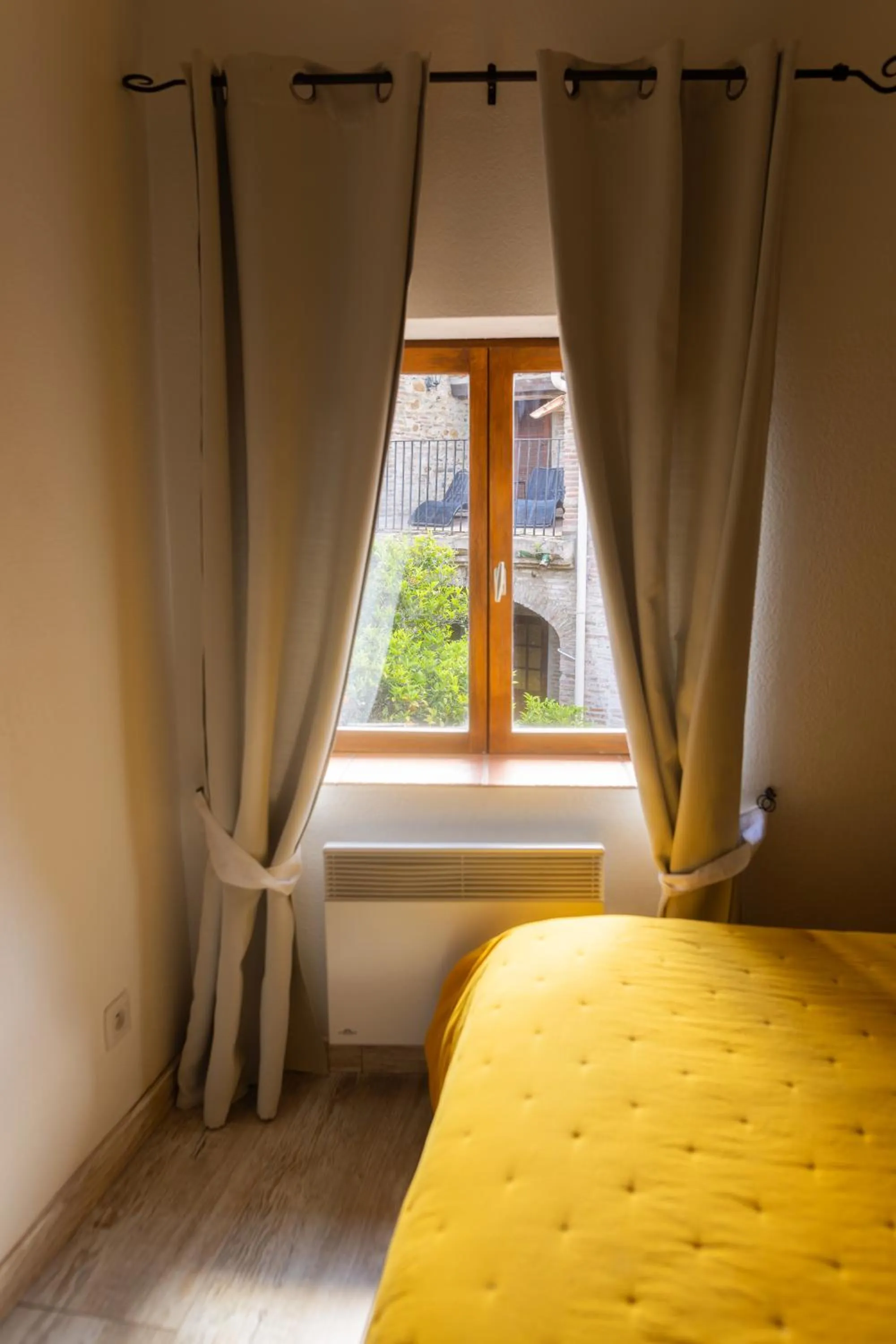 Bed in La Vieille Demeure