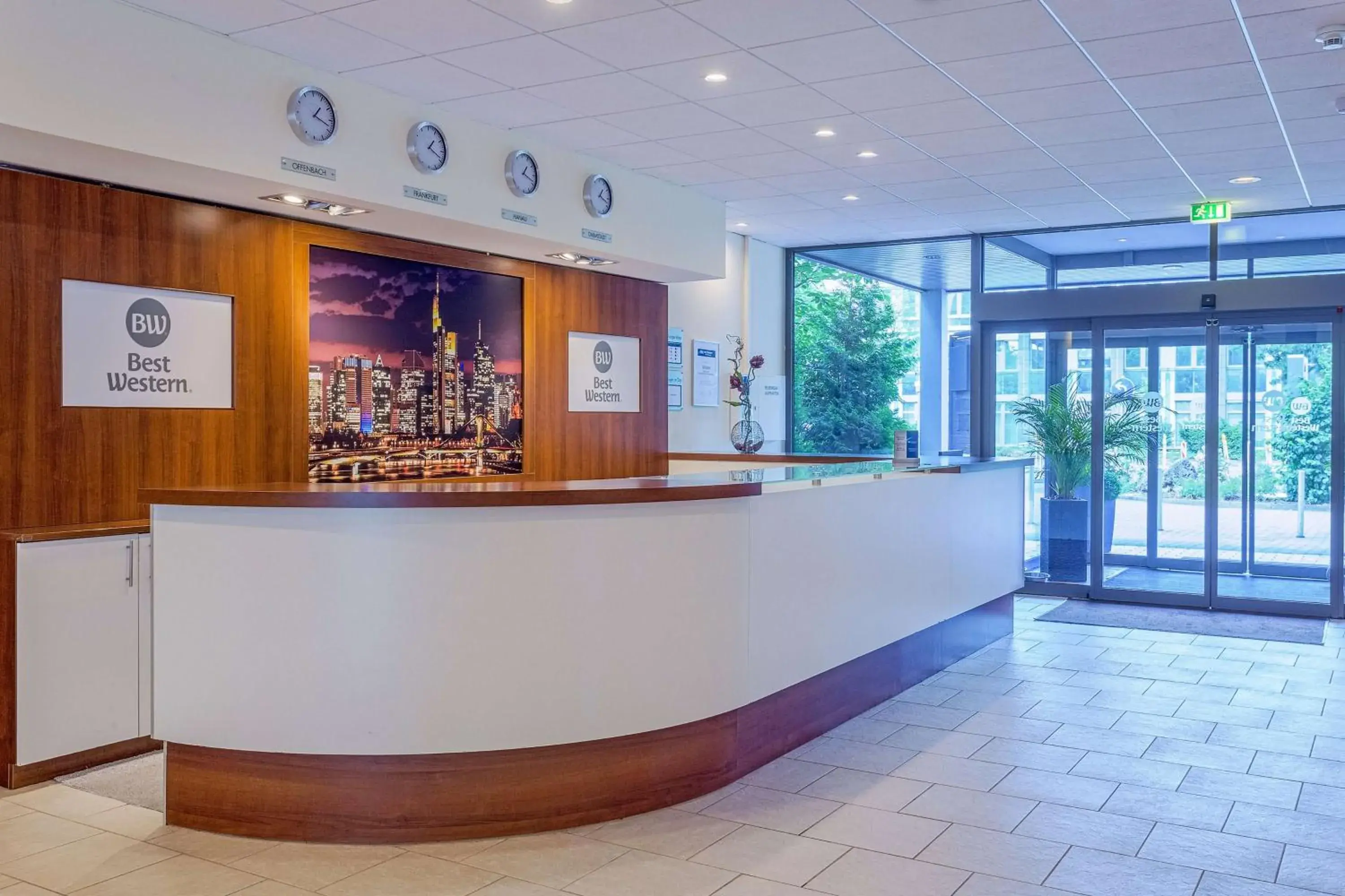 Lobby or reception in Best Western Macrander Hotel Frankfurt/Kaiserlei Lobby or reception in Best Western Macrander Hotel Frankfurt/Kaiserlei