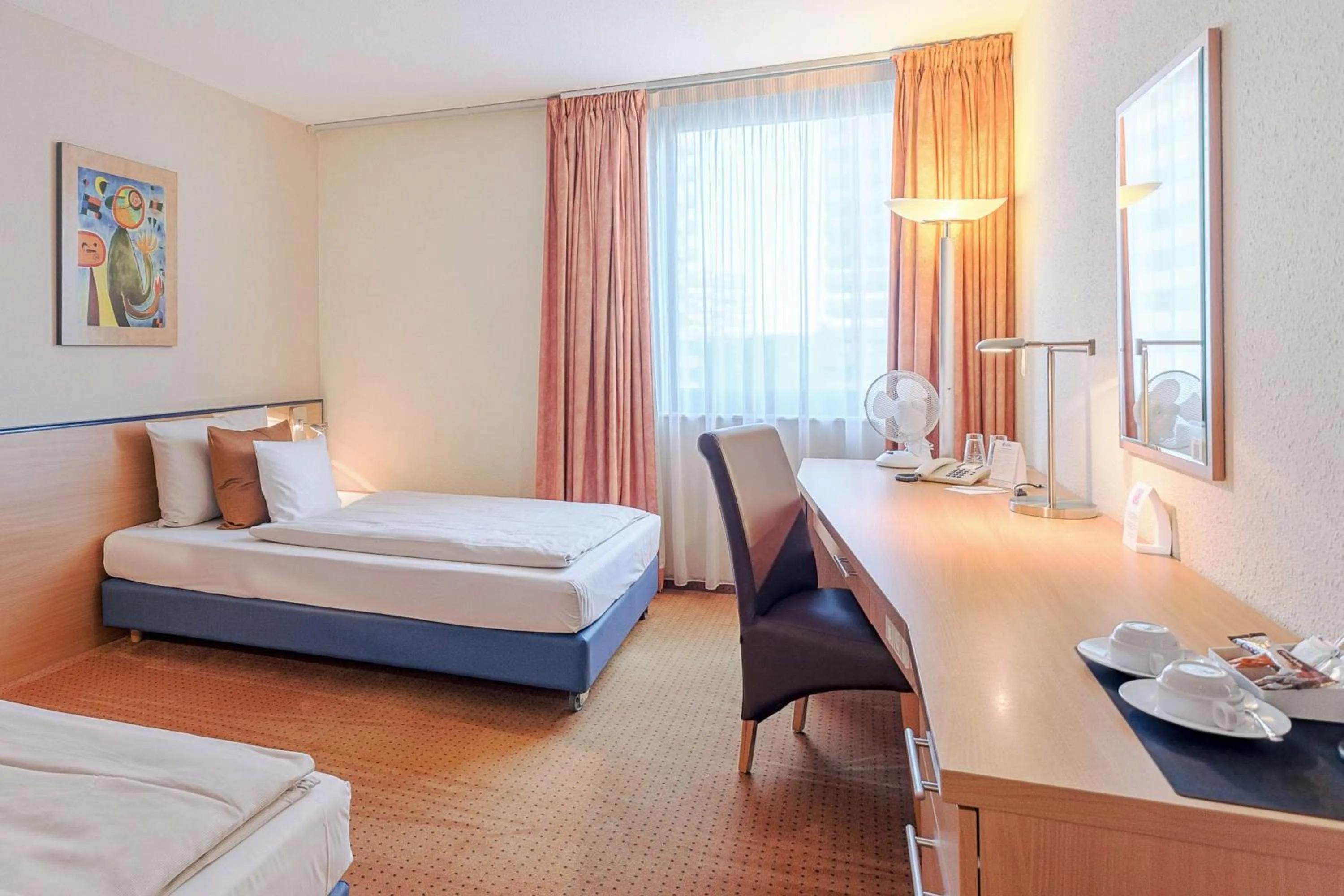 Bedroom, Bed in Best Western Macrander Hotel Frankfurt/Kaiserlei