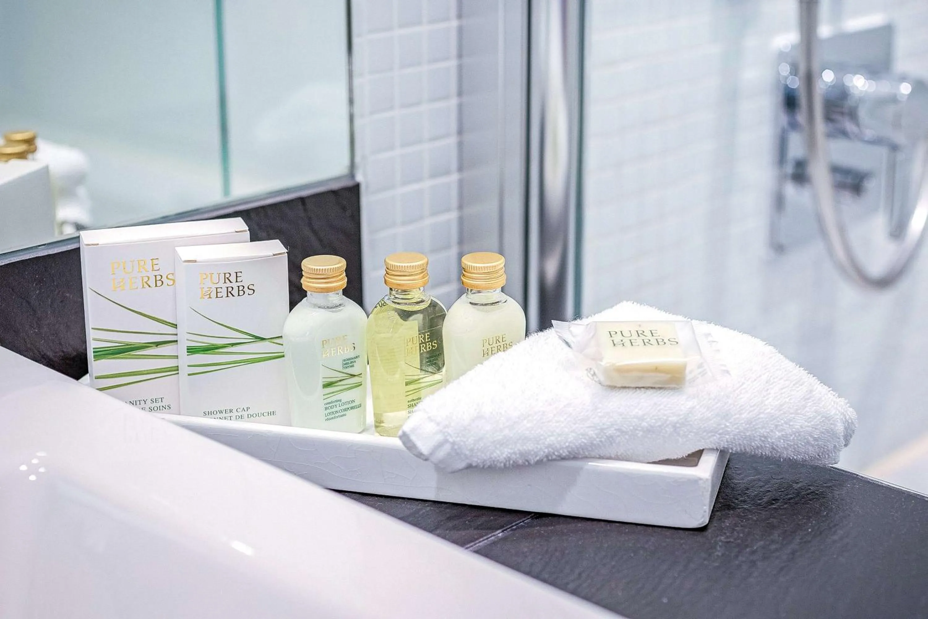 Bathroom in Best Western Macrander Hotel Frankfurt/Kaiserlei