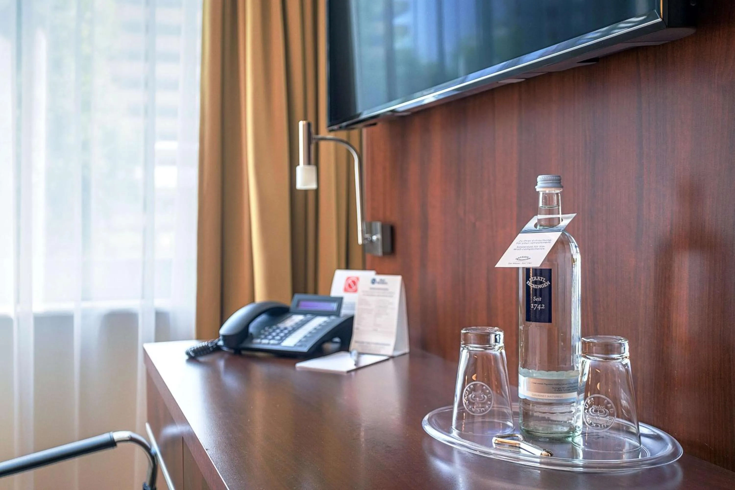 Bedroom in Best Western Macrander Hotel Frankfurt/Kaiserlei