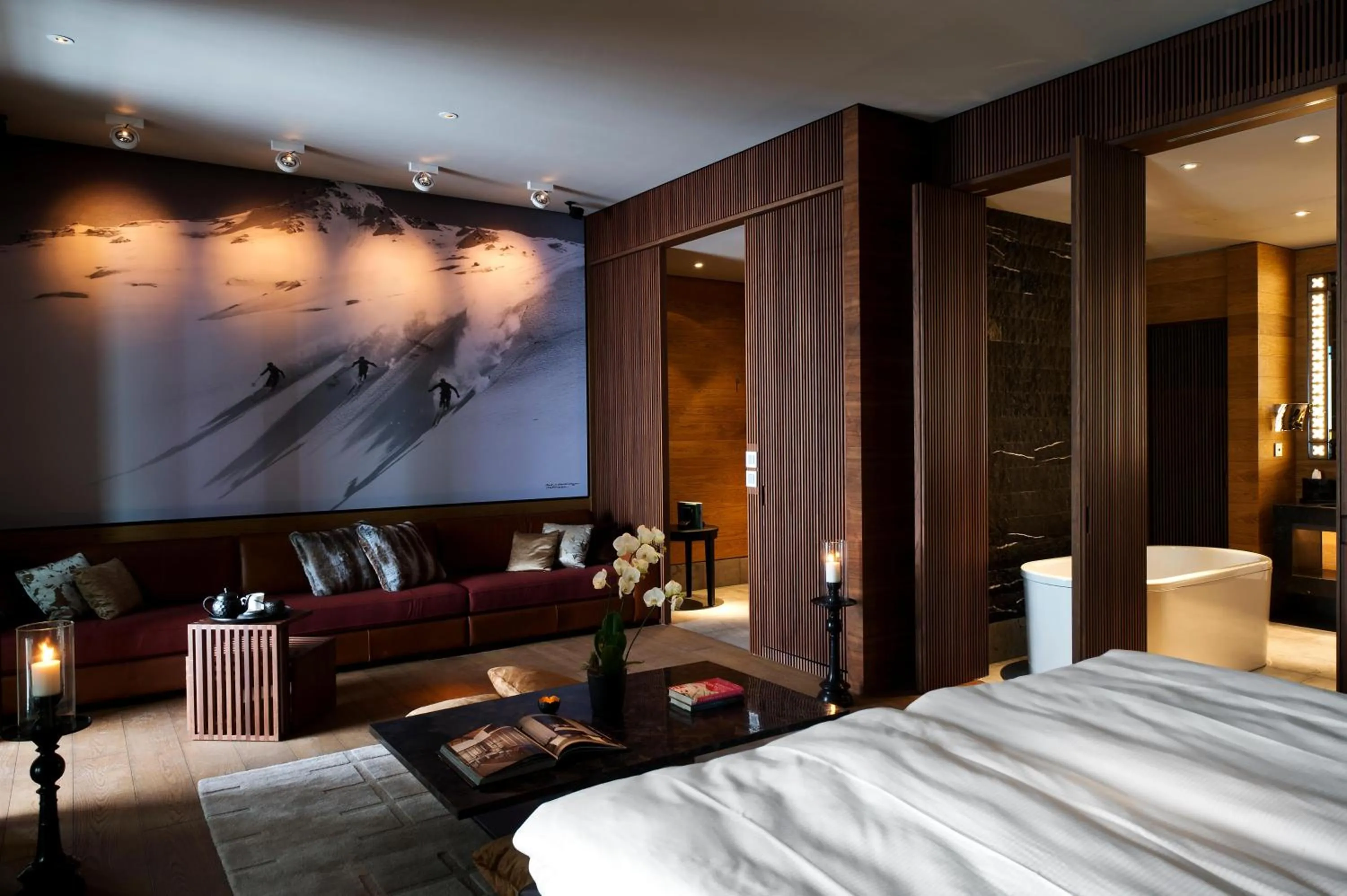 Photo of the whole room, Bed in The Chedi Andermatt