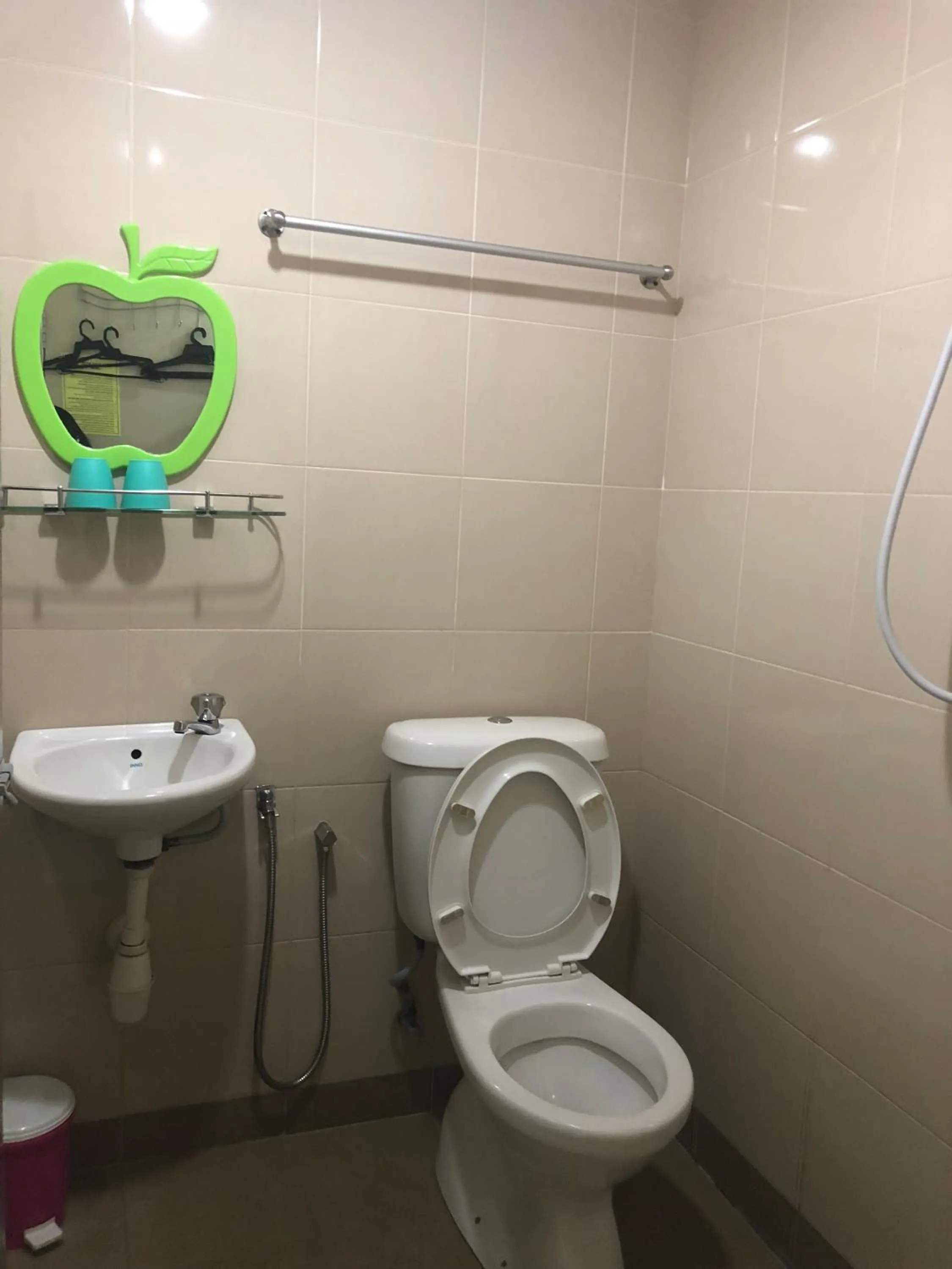 Bathroom in Best Seven Motel