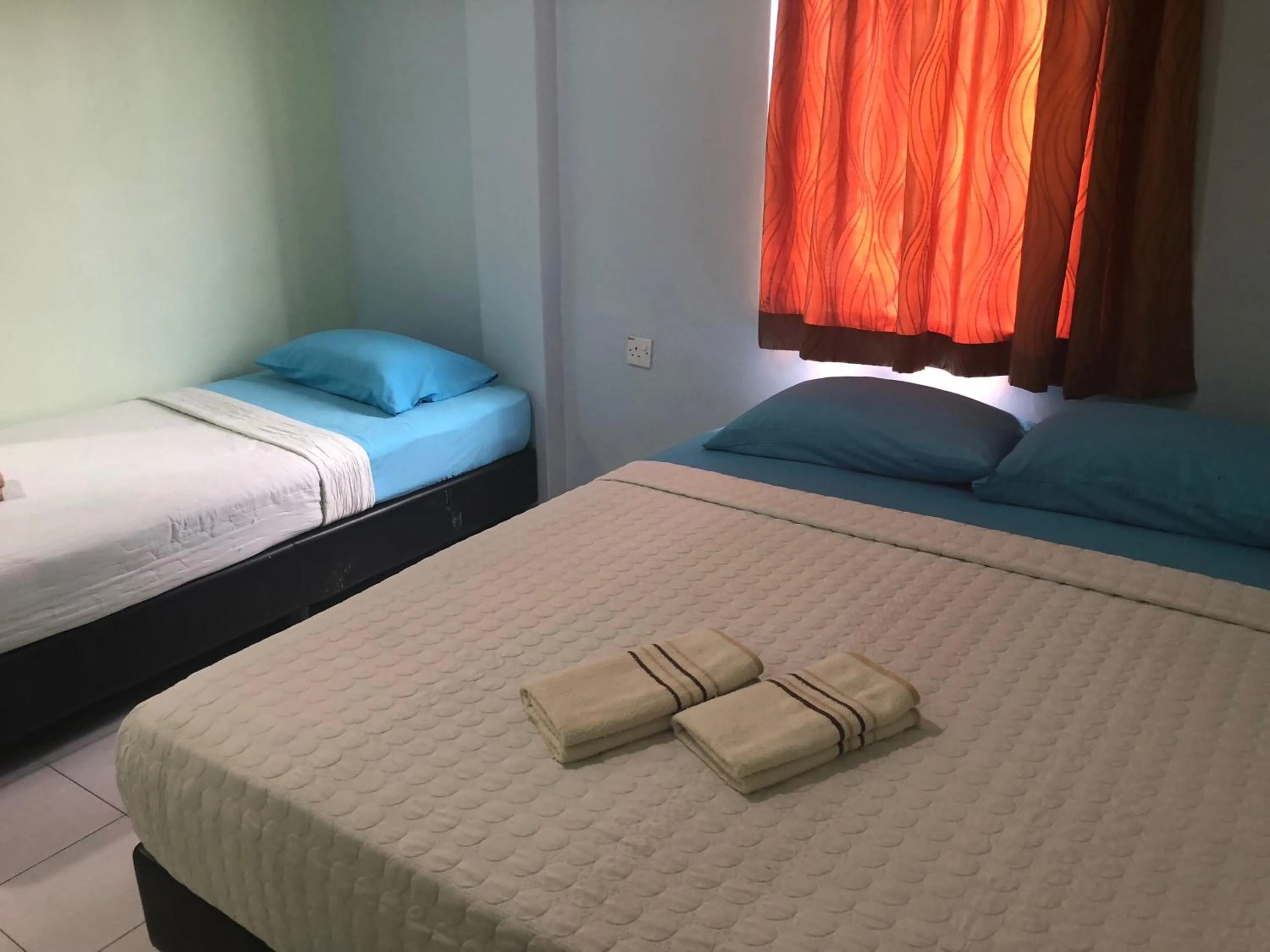 Bed in Best Seven Motel