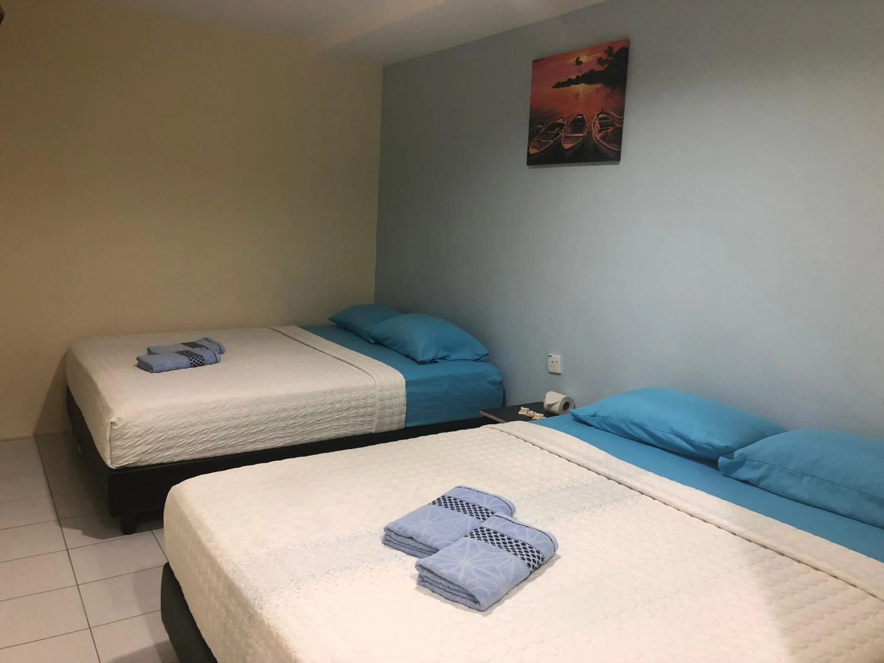 Bed in Best Seven Motel