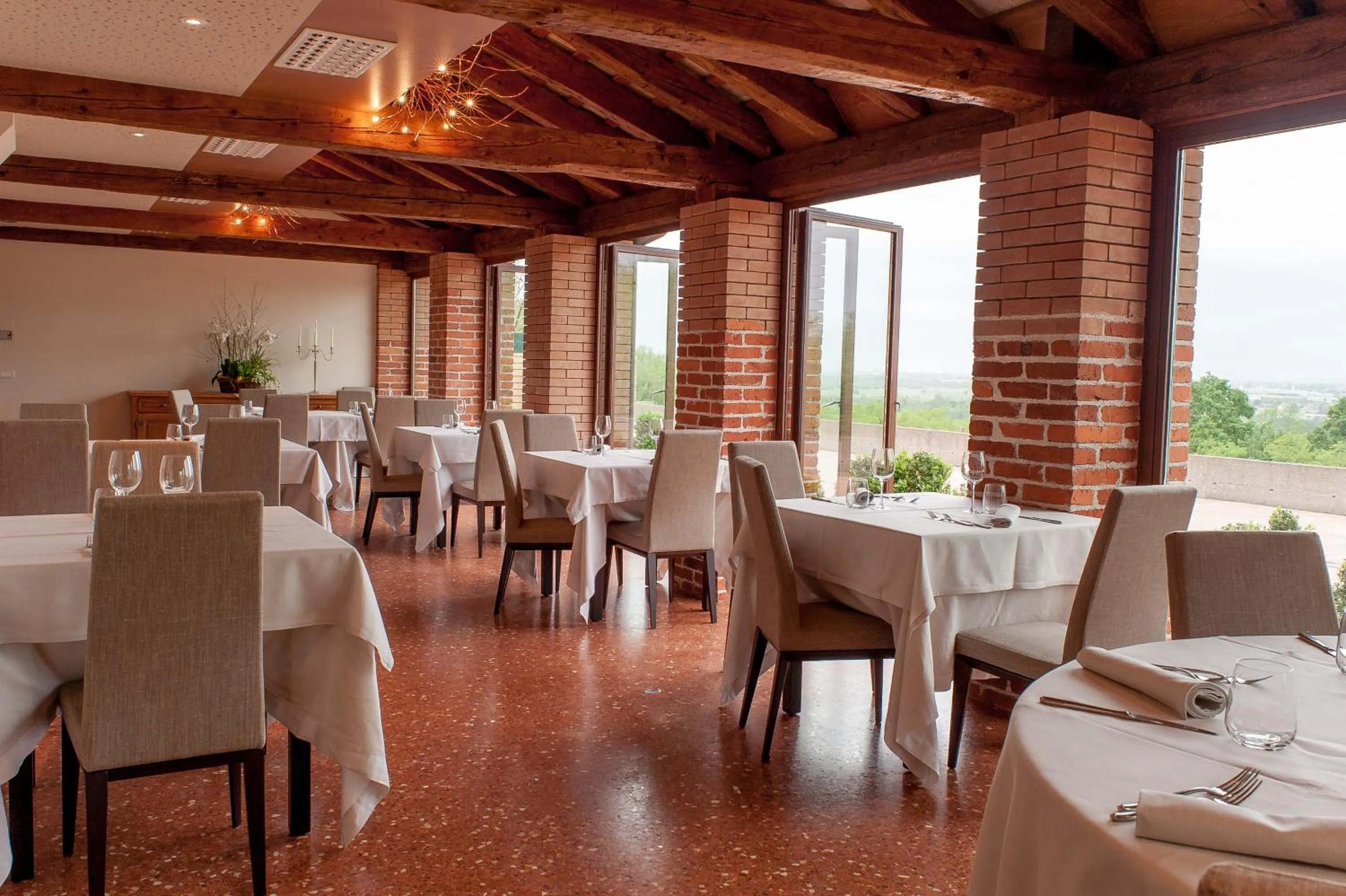 Restaurant/places to eat in Elliot Osteria e dormire in collina