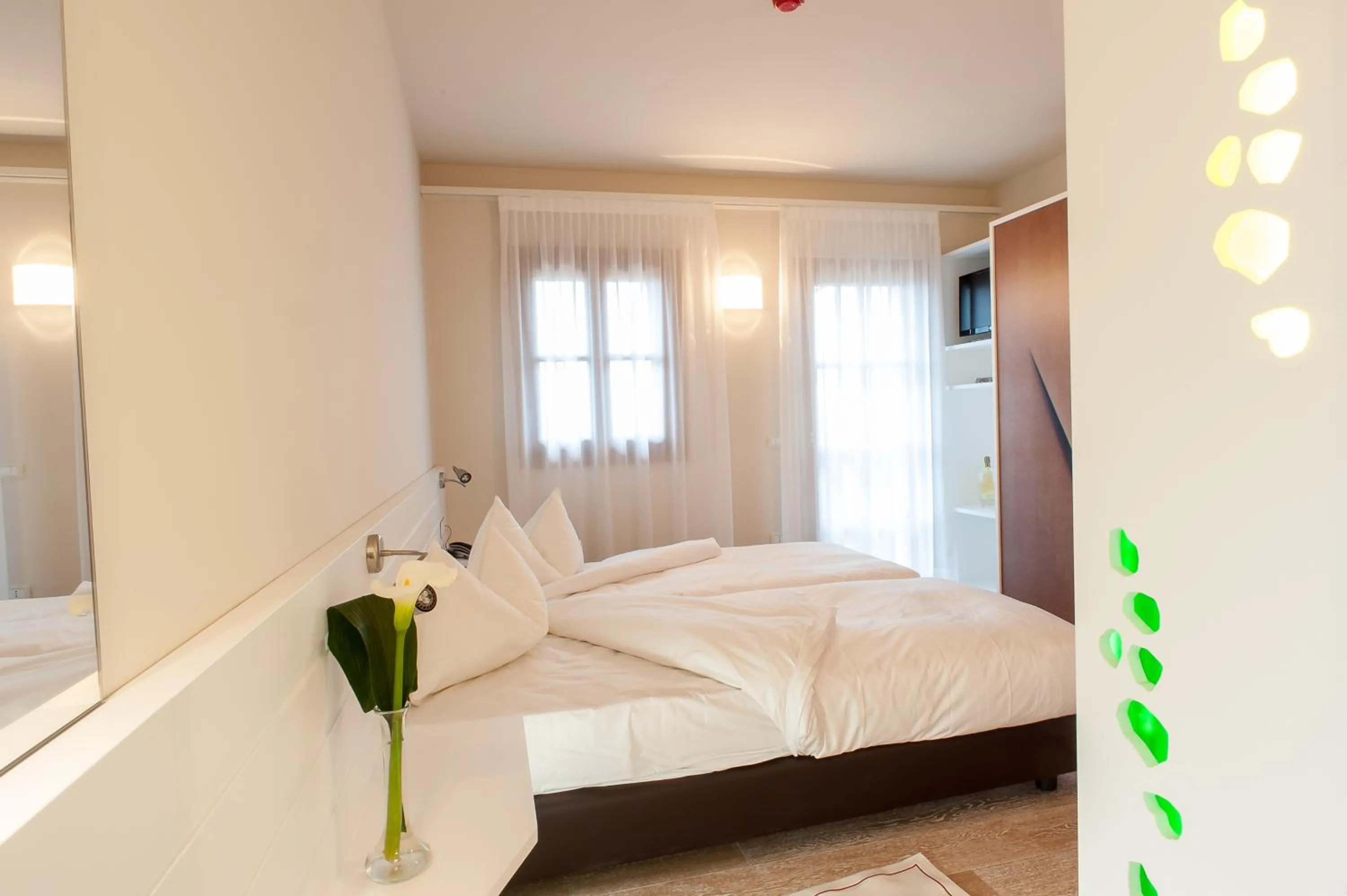 Photo of the whole room, Bed in Elliot Osteria e dormire in collina