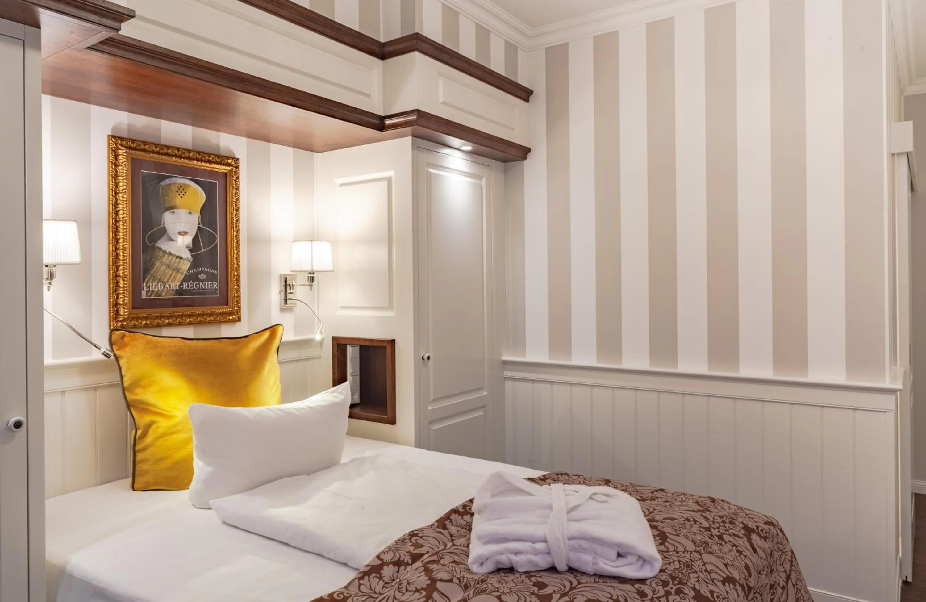 Photo of the whole room, Bed in Europa Hotel Kühlungsborn