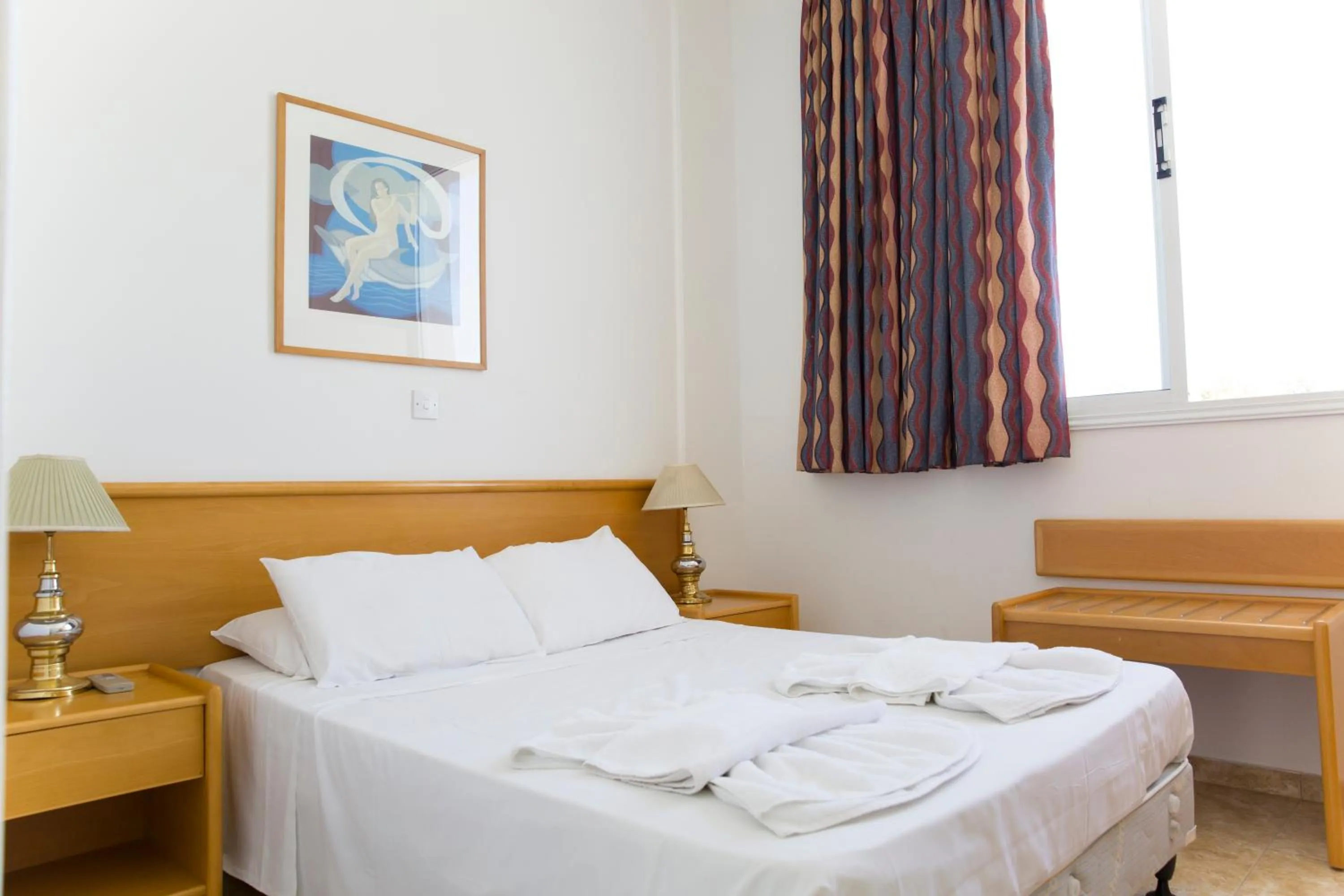 Bedroom, Bed in Eliofos Elegant Maisonettes