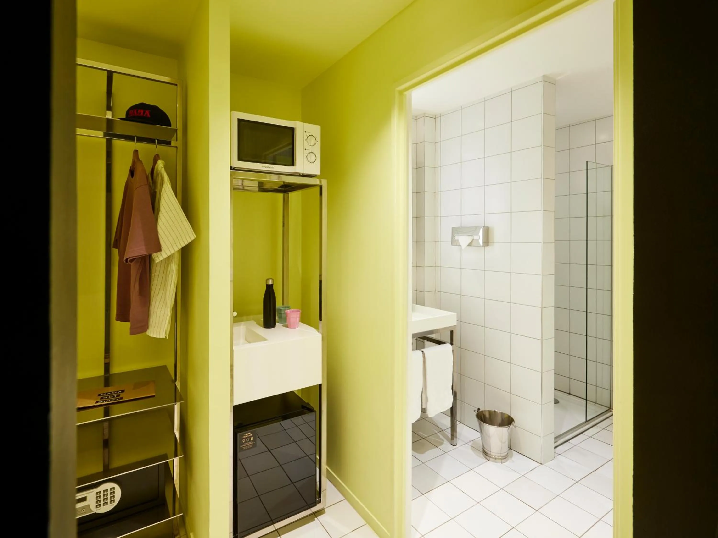 Bathroom in Mama Shelter Bordeaux Centre