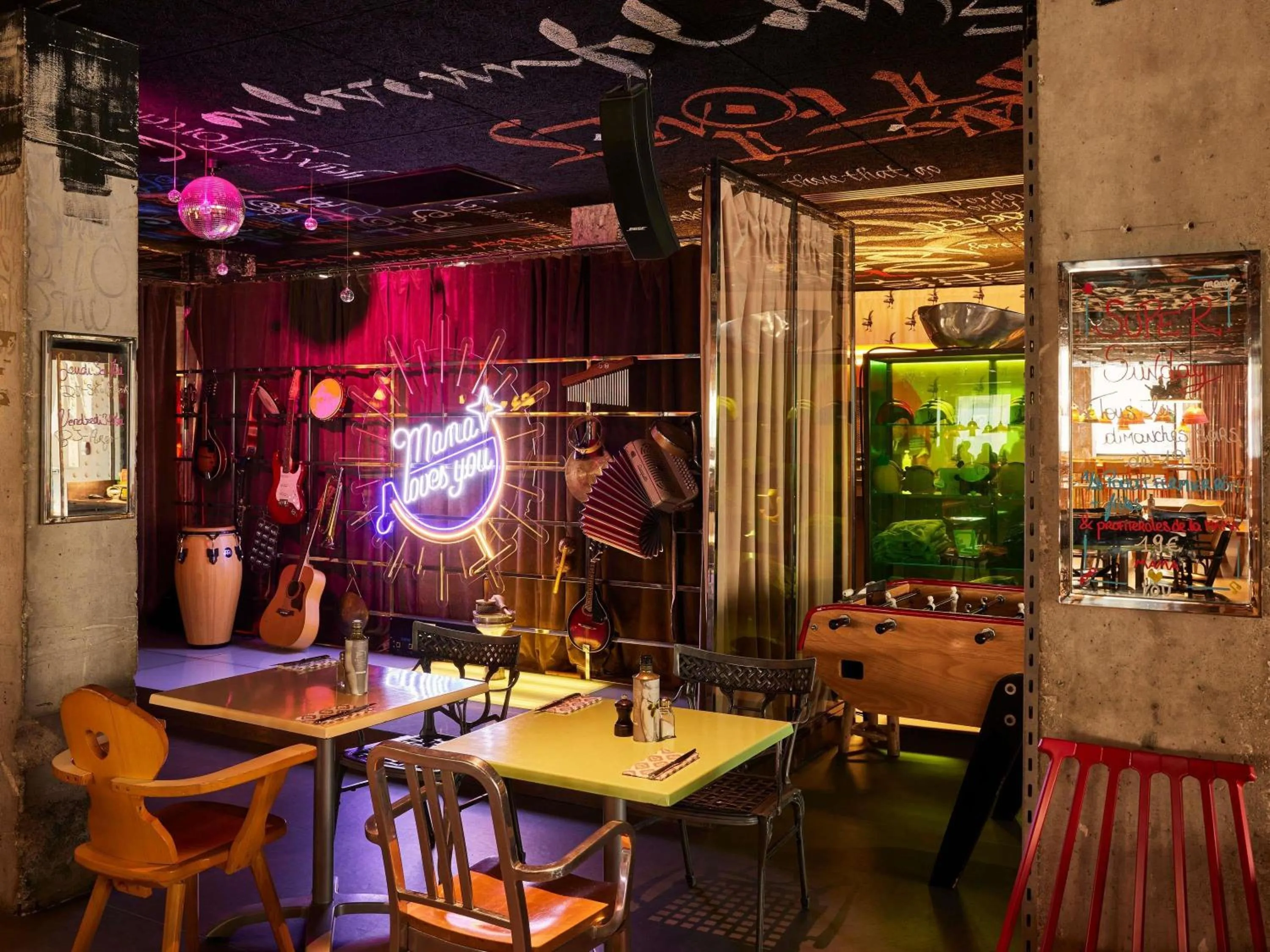 Property building in Mama Shelter Bordeaux Centre