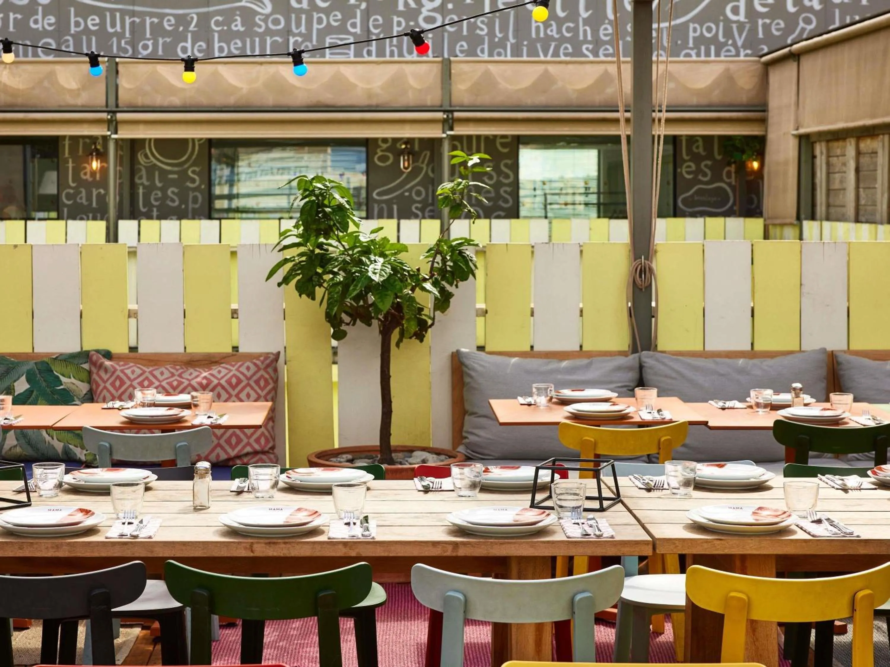 Restaurant/places to eat in Mama Shelter Bordeaux Centre