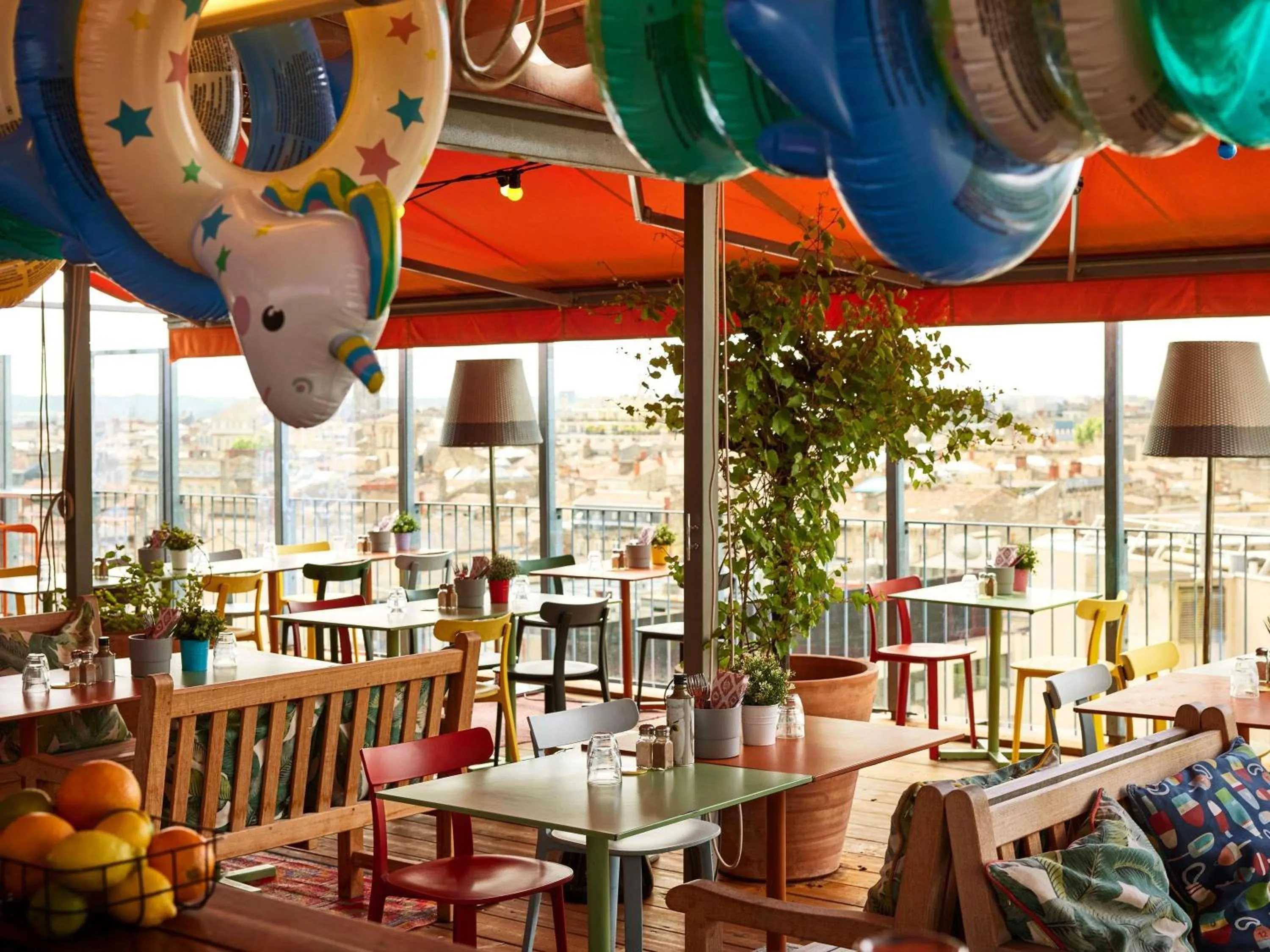 Lounge or bar in Mama Shelter Bordeaux Centre