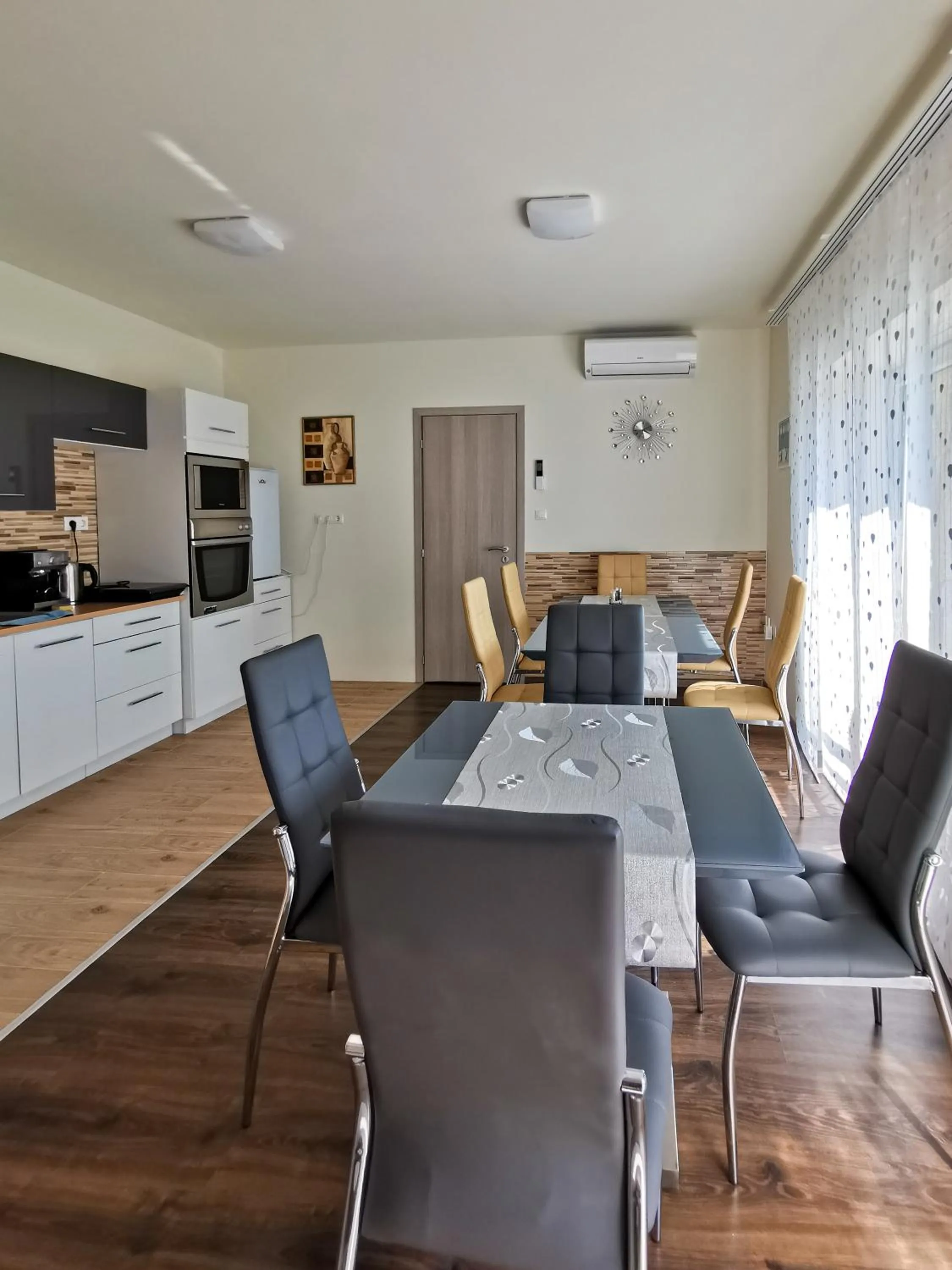 Communal lounge/ TV room in Bokor Vendégház