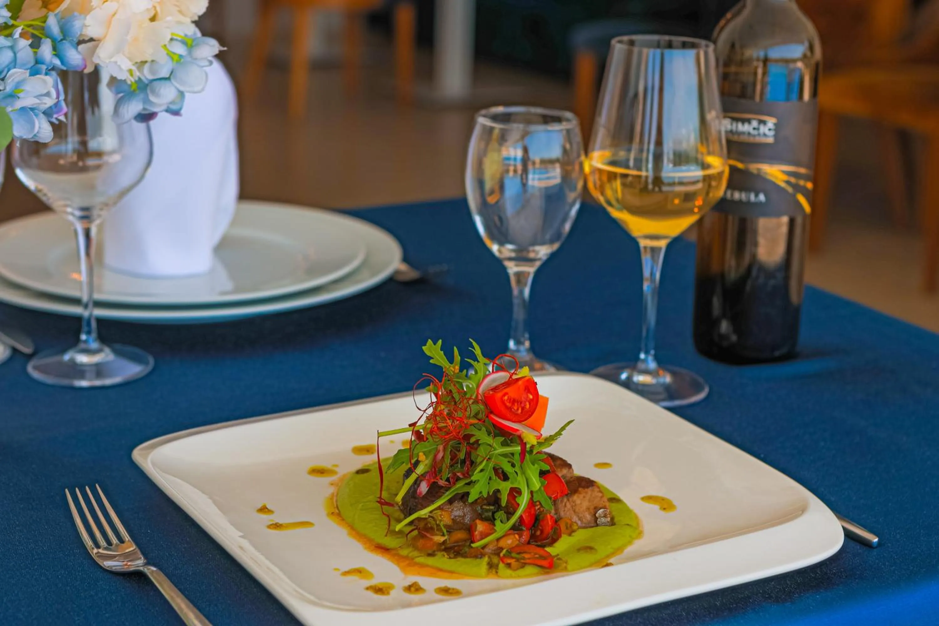 Food and drinks in Perla Resort