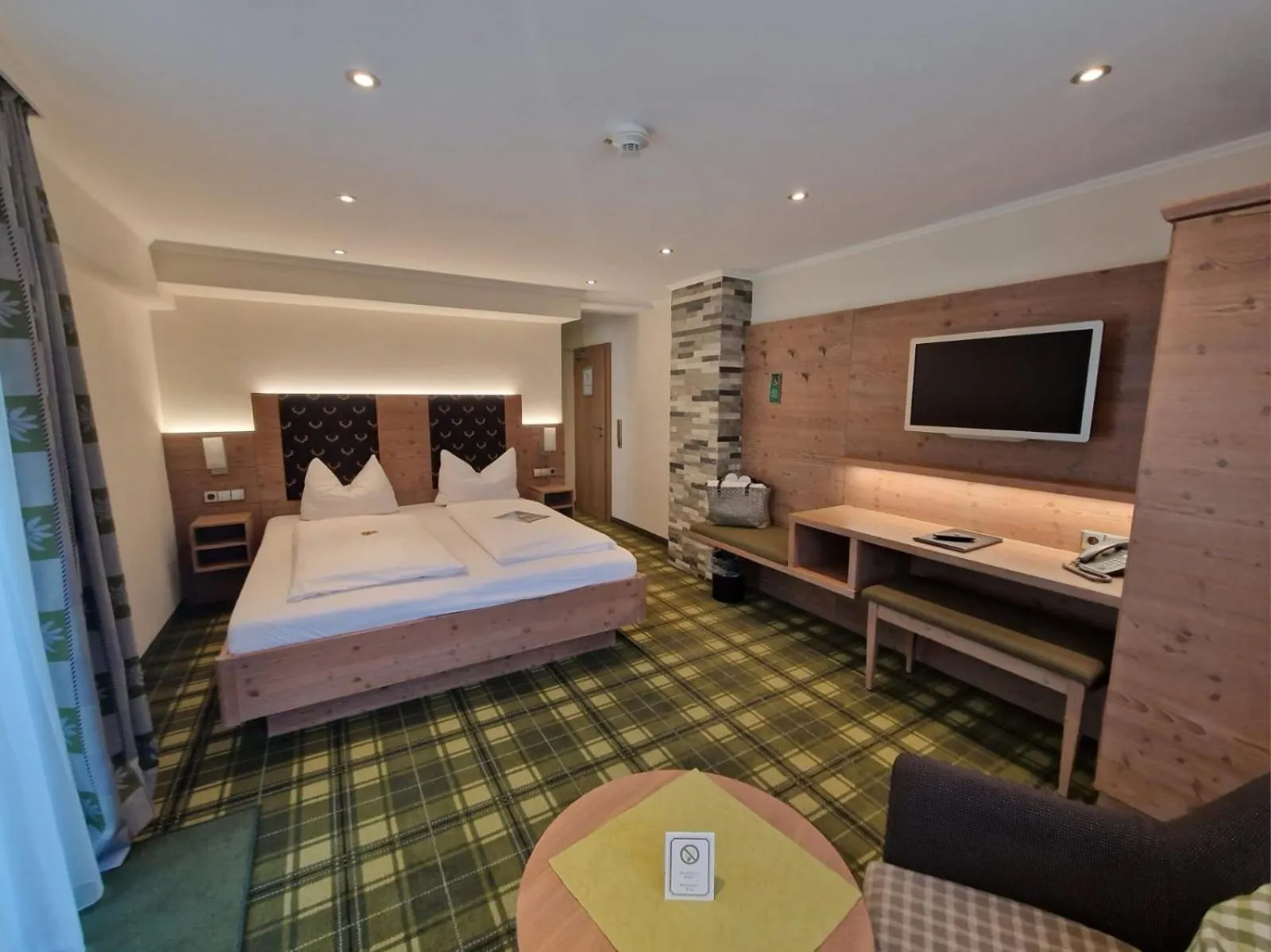 Bed in Hotel Seeblick