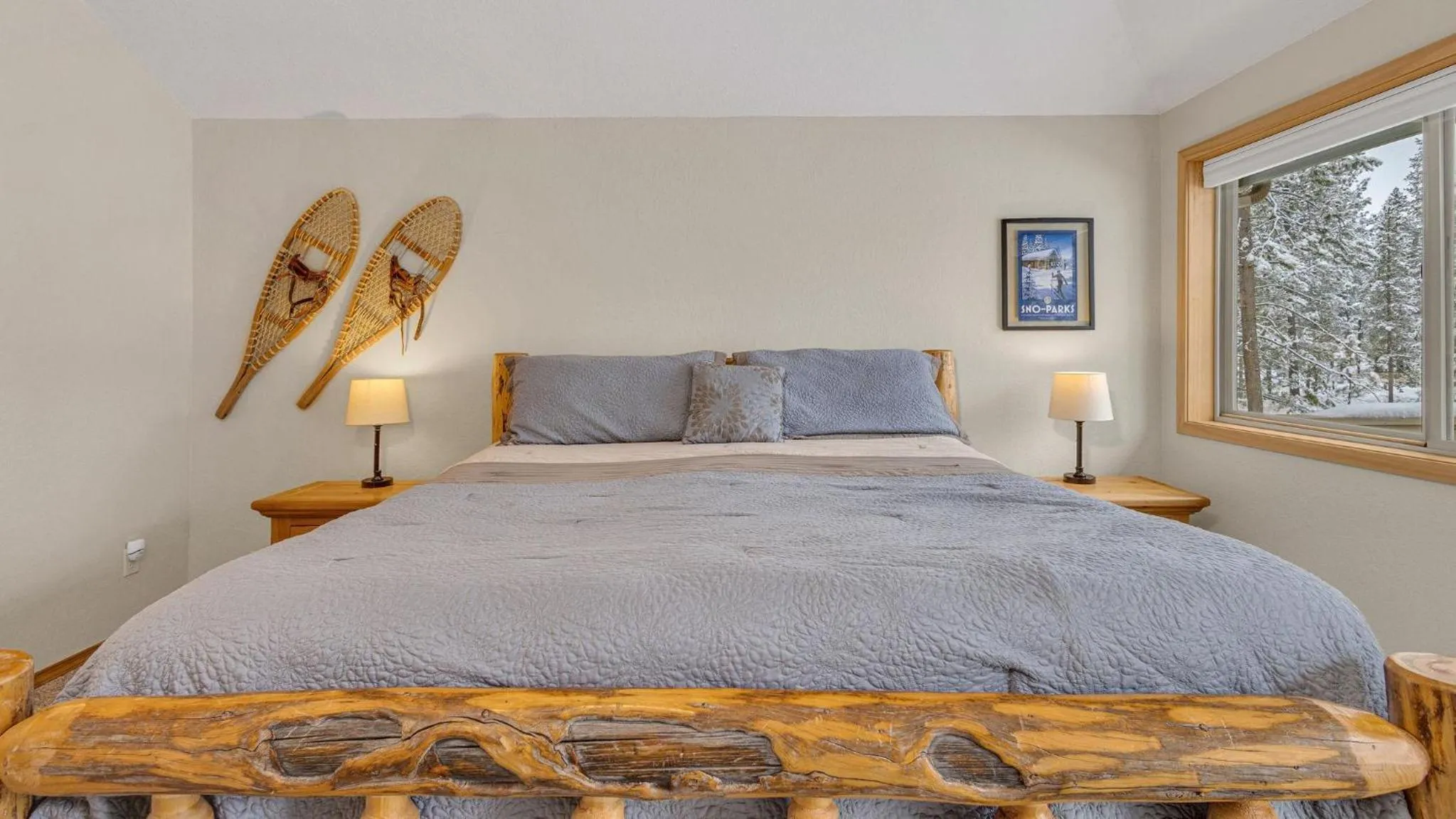 Bed in Vine Maple - Unit 30