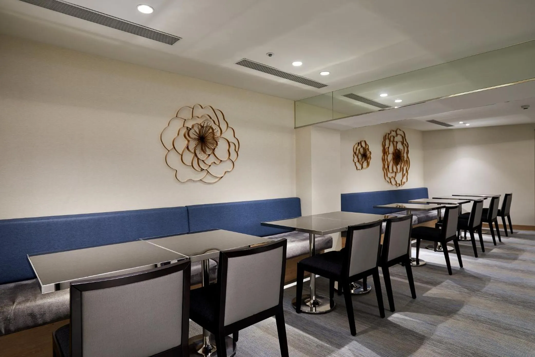 Restaurant/places to eat in K Hotel Taipei II